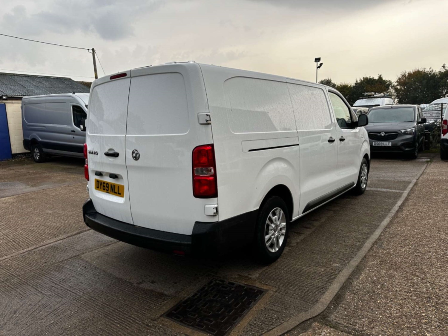 Vauxhall Vivaro Listing Image