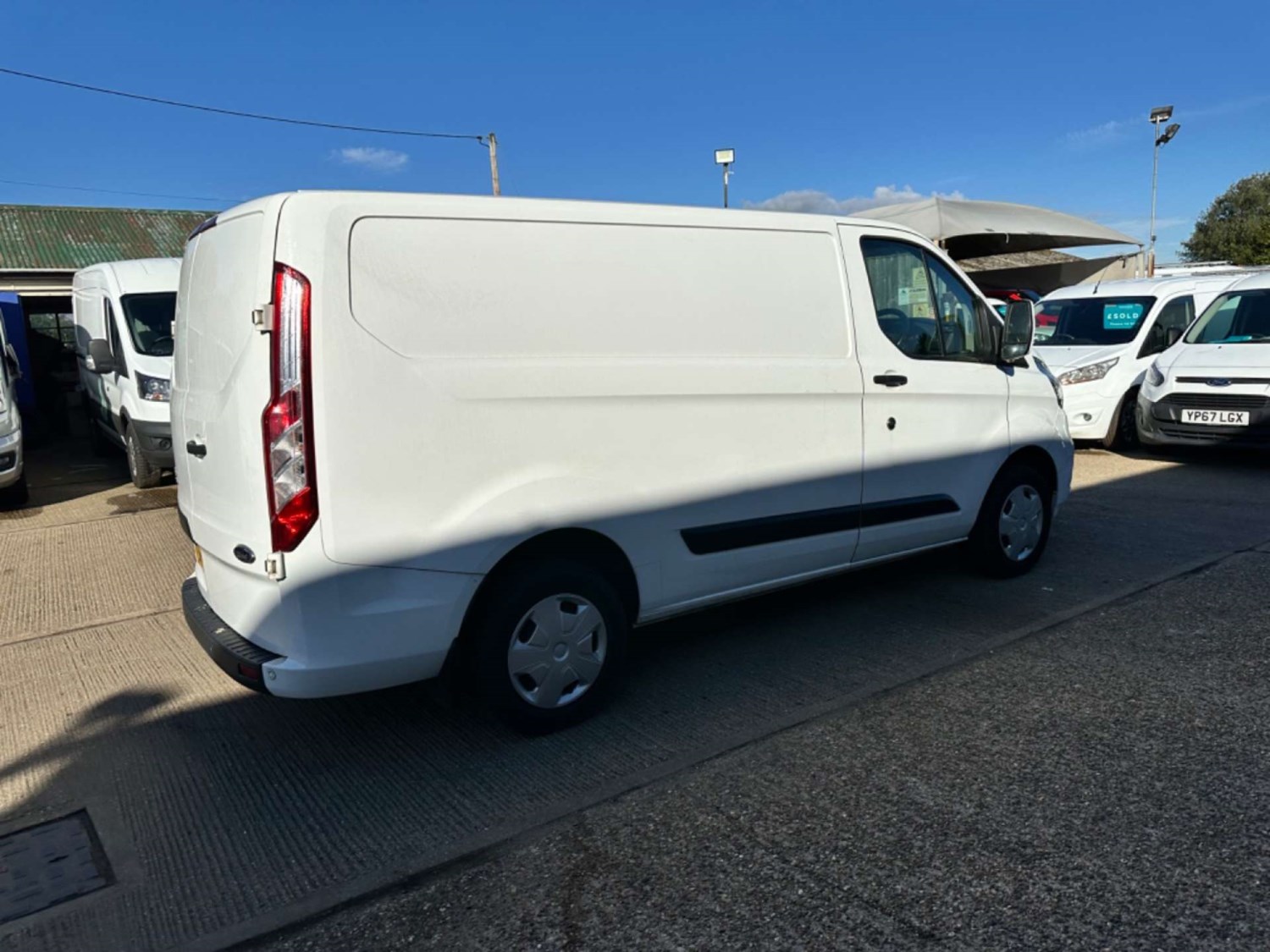 Ford Transit Custom Listing Image