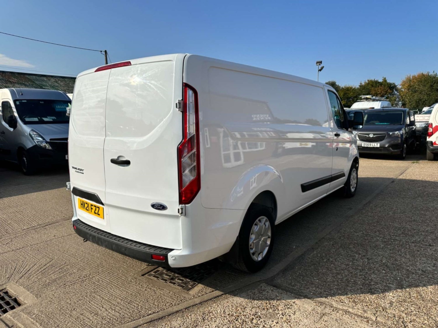 Ford Transit Custom Listing Image