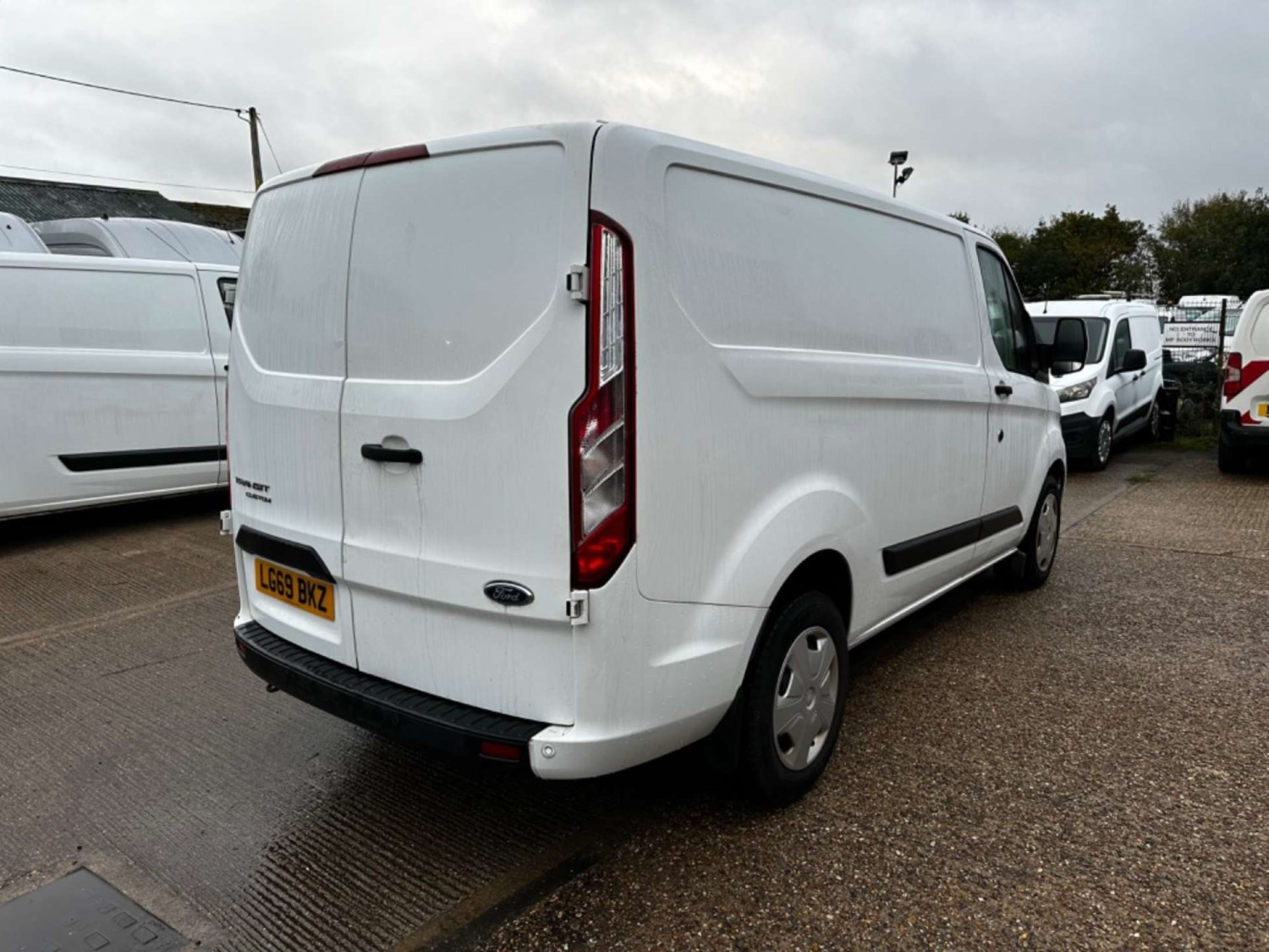 Ford Transit Custom Listing Image