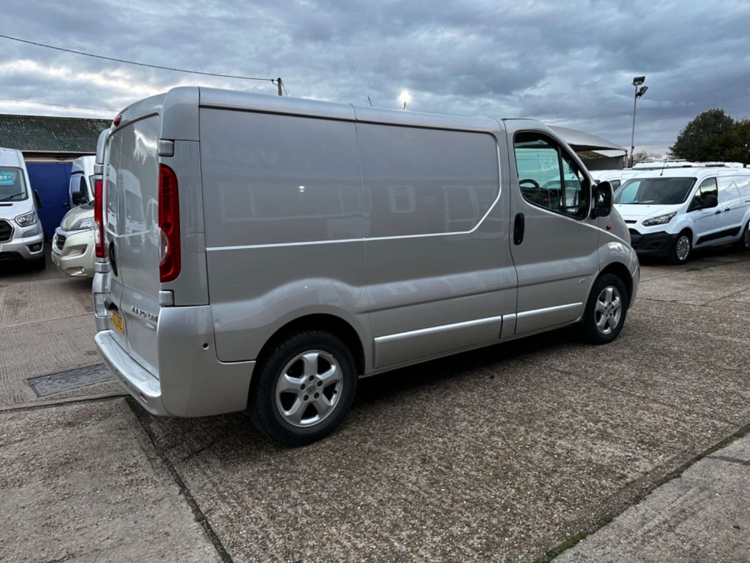 Vauxhall Vivaro Listing Image