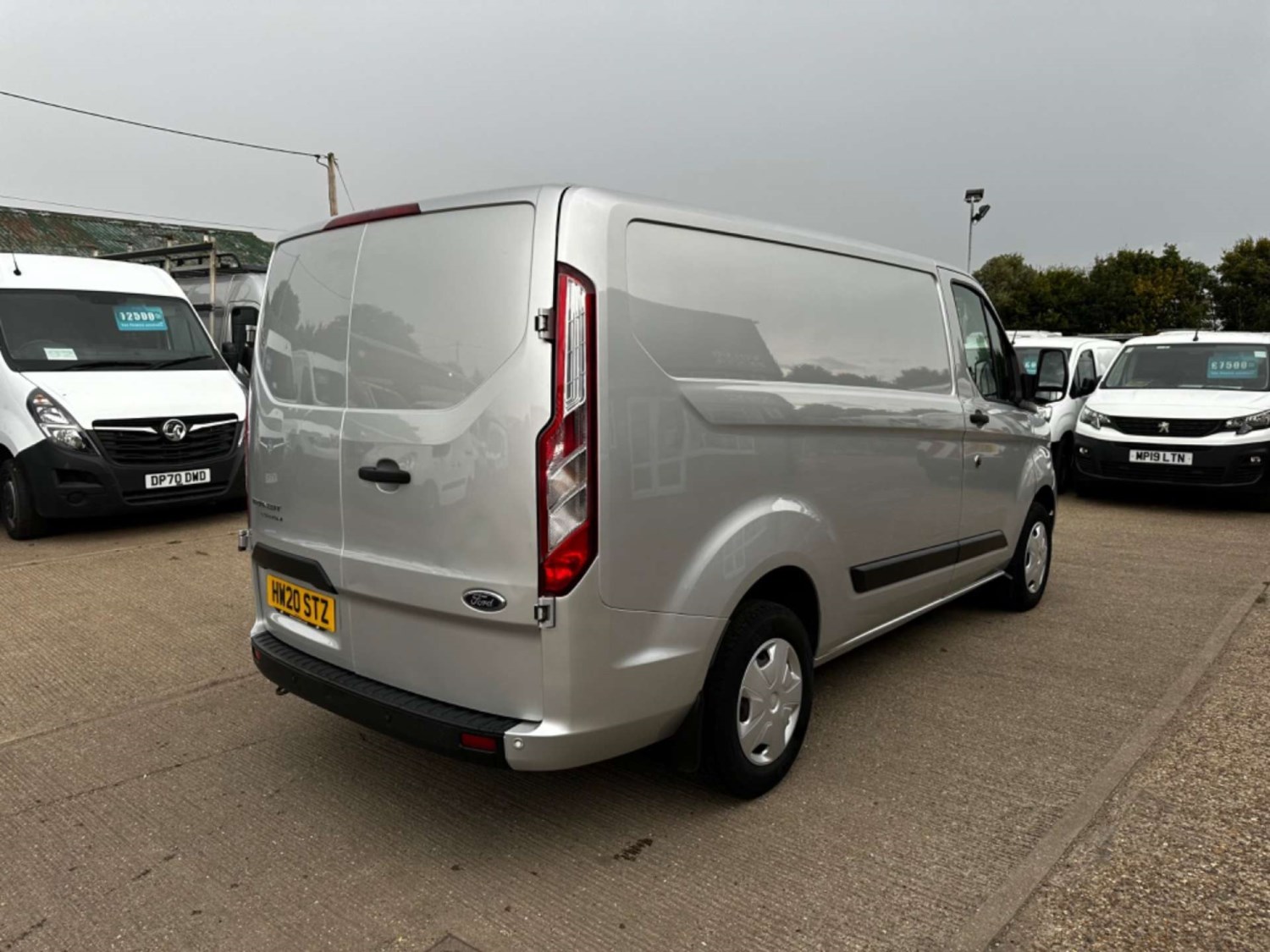 Ford Transit Custom Listing Image