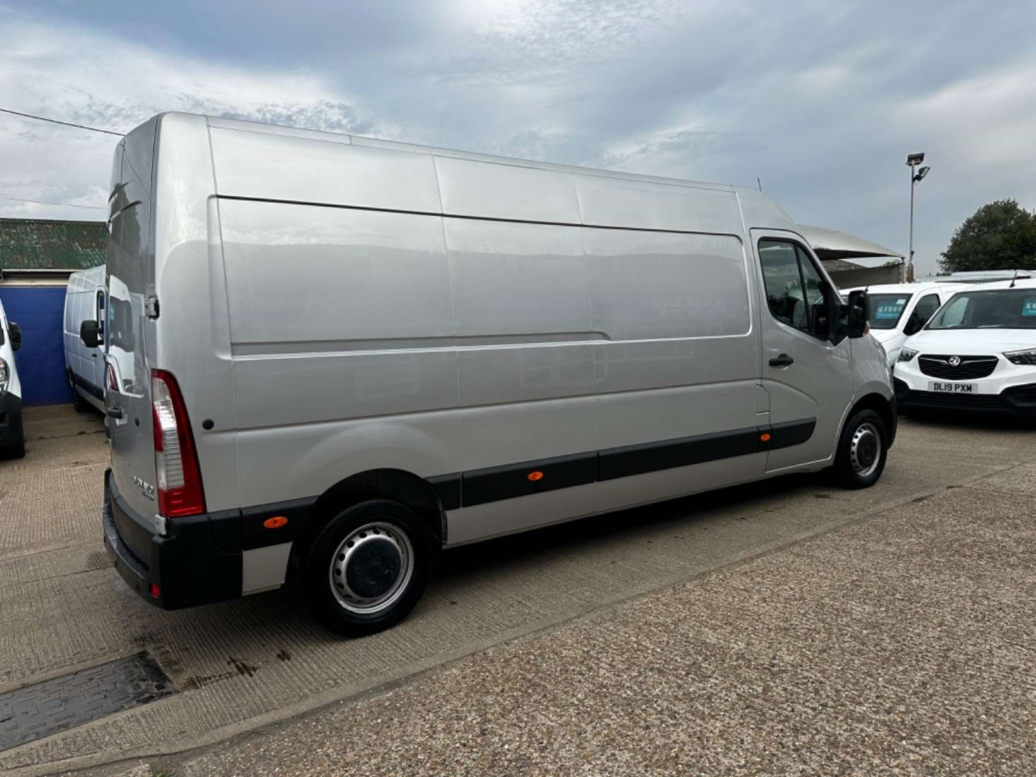 Vauxhall Movano Listing Image