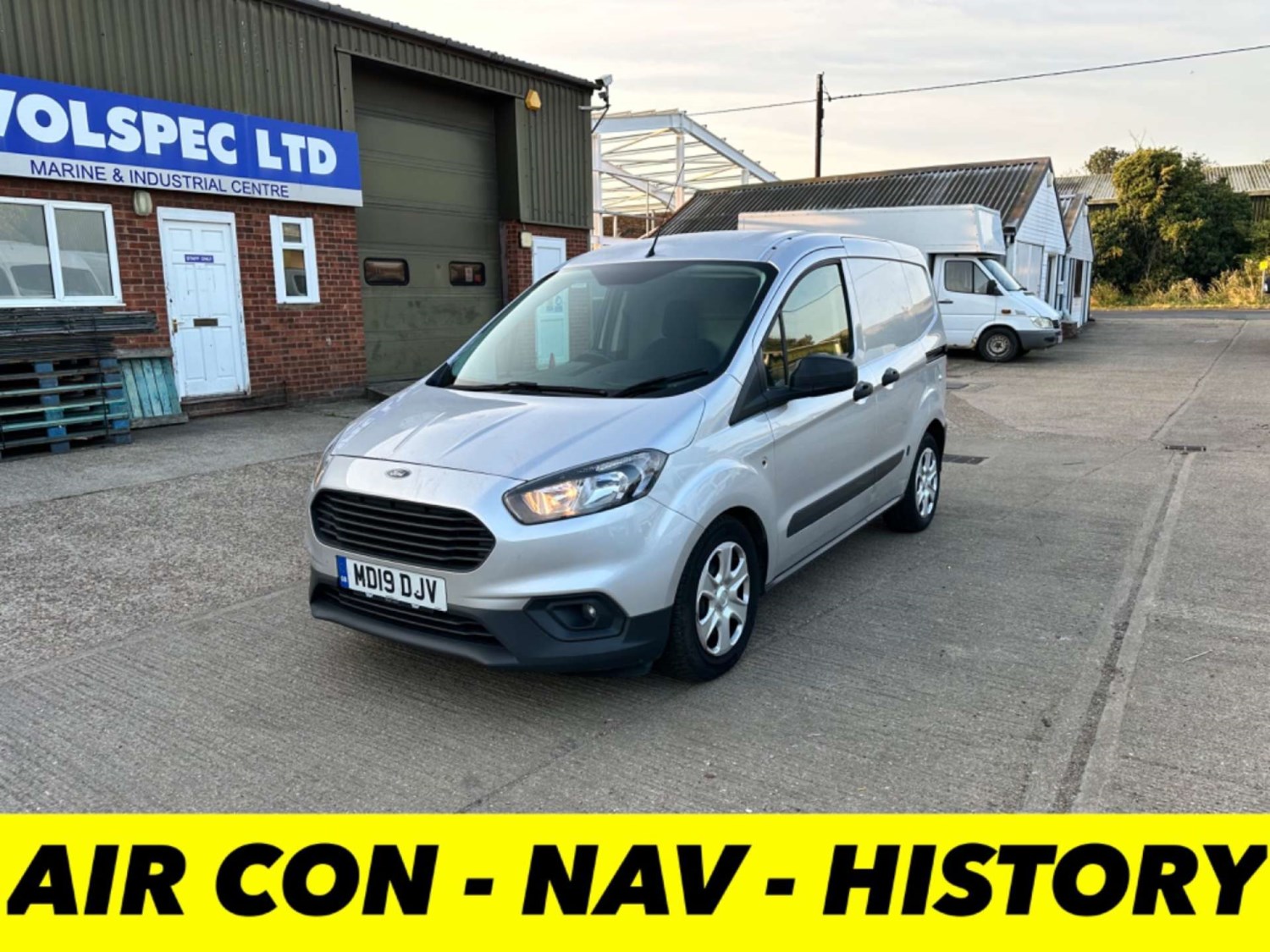 Ford Transit Courier Listing Image