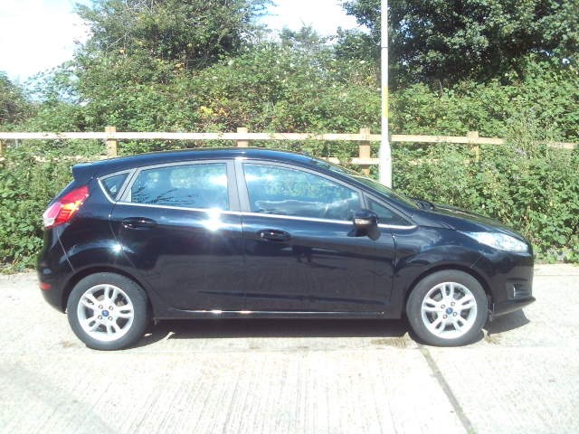 Ford Fiesta Listing Image