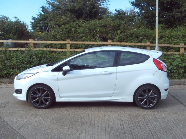 Ford Fiesta Listing Image