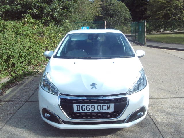 Peugeot 208 Listing Image