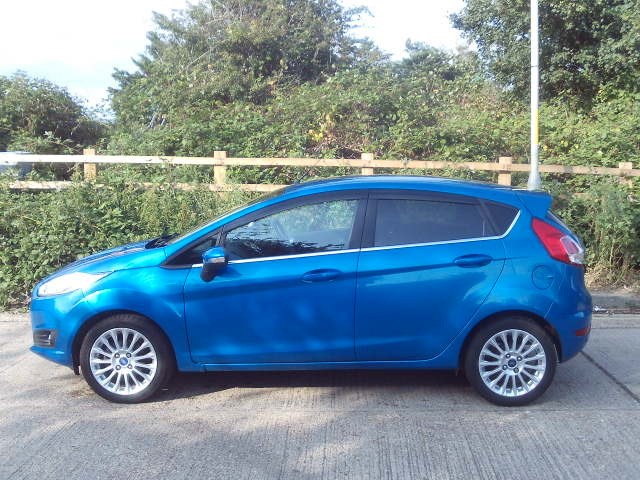 Ford Fiesta Listing Image