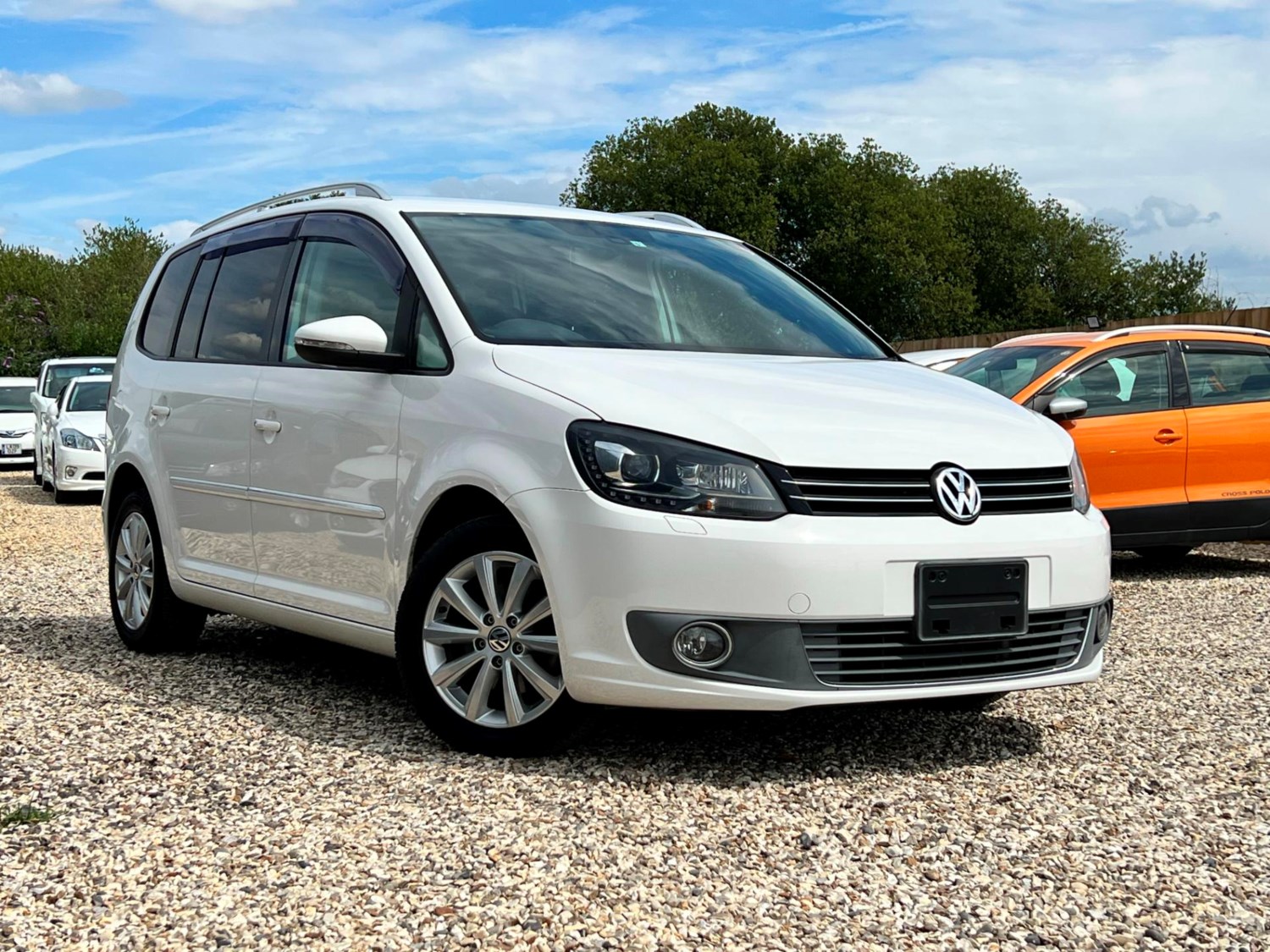 Volkswagen Touran Listing Image