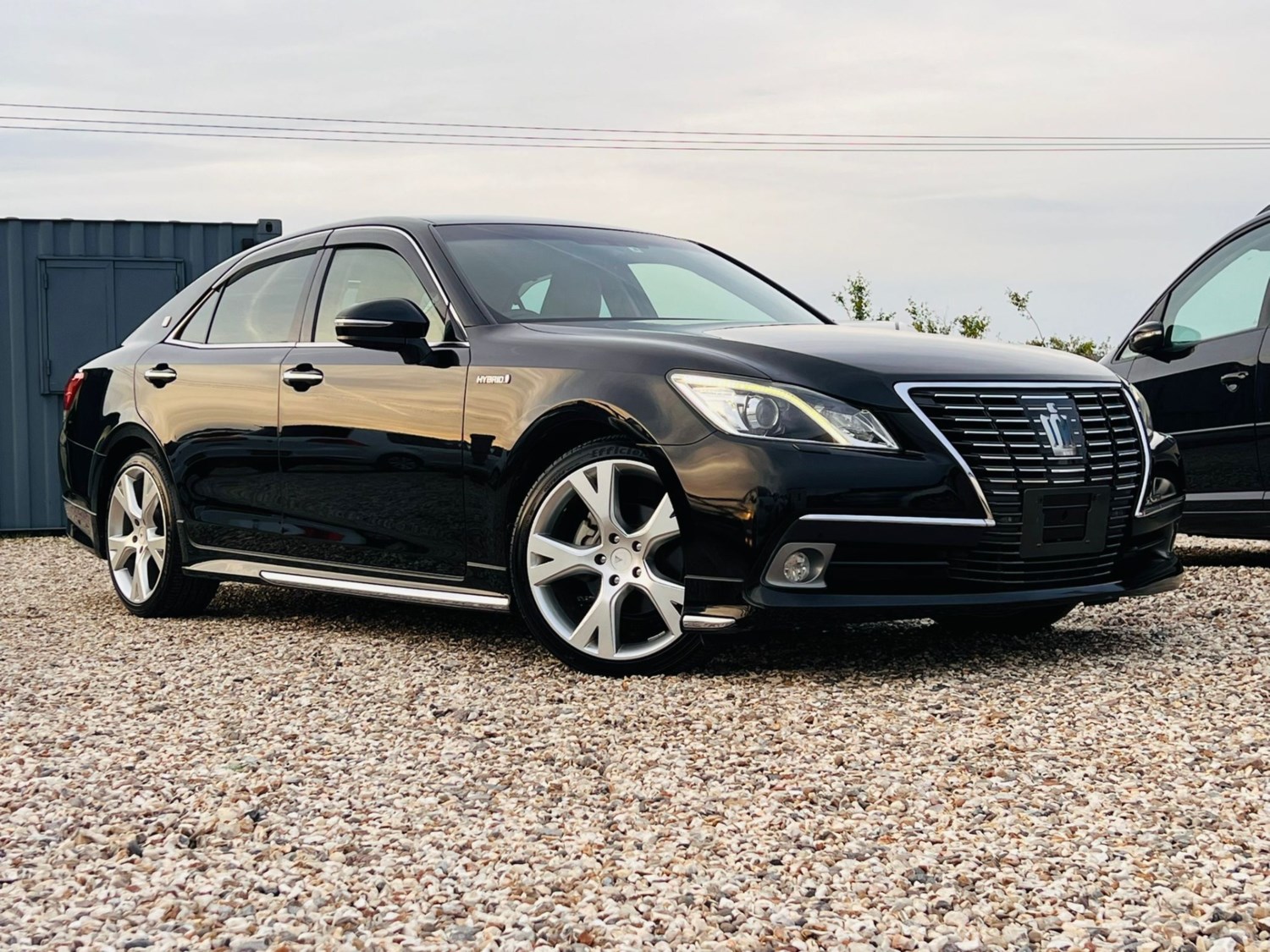 Toyota Crown Listing Image