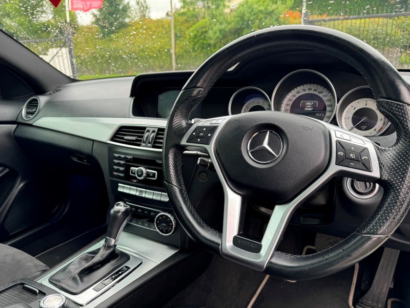 Mercedes-Benz C-Class Listing Image