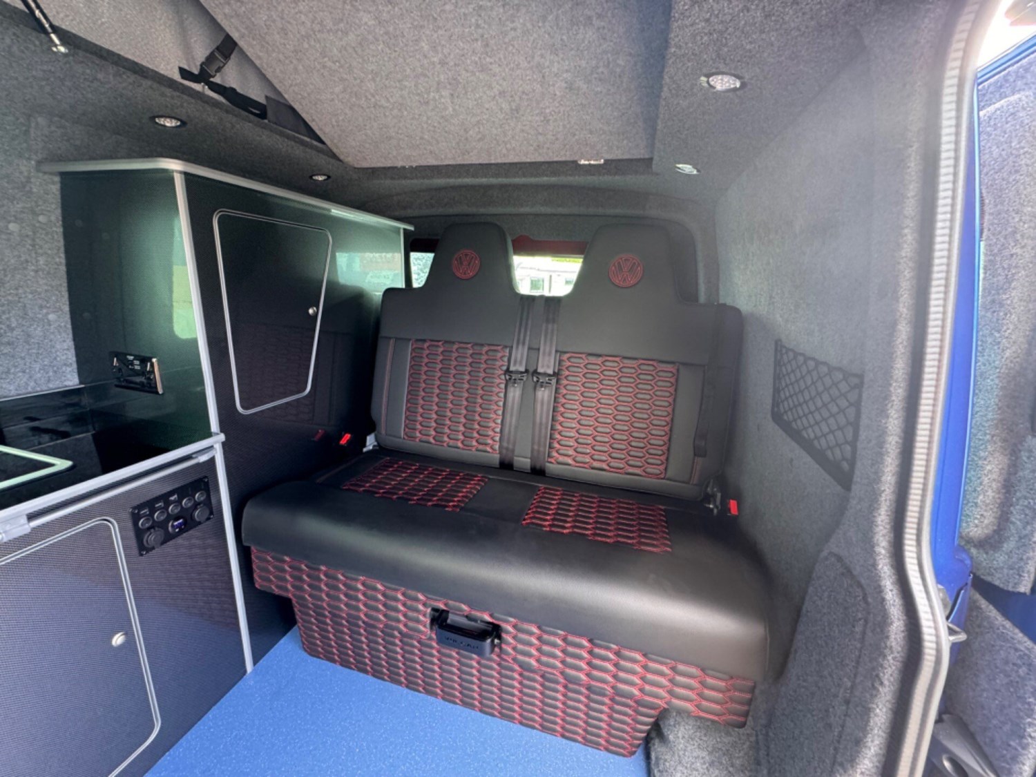 Volkswagen Transporter Listing Image