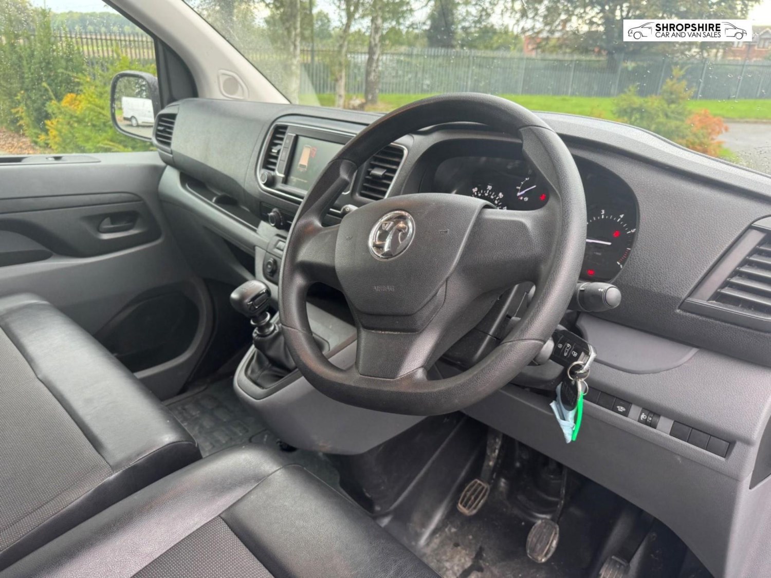 Vauxhall Vivaro Listing Image