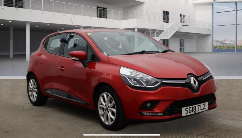 Renault Clio Listing Image