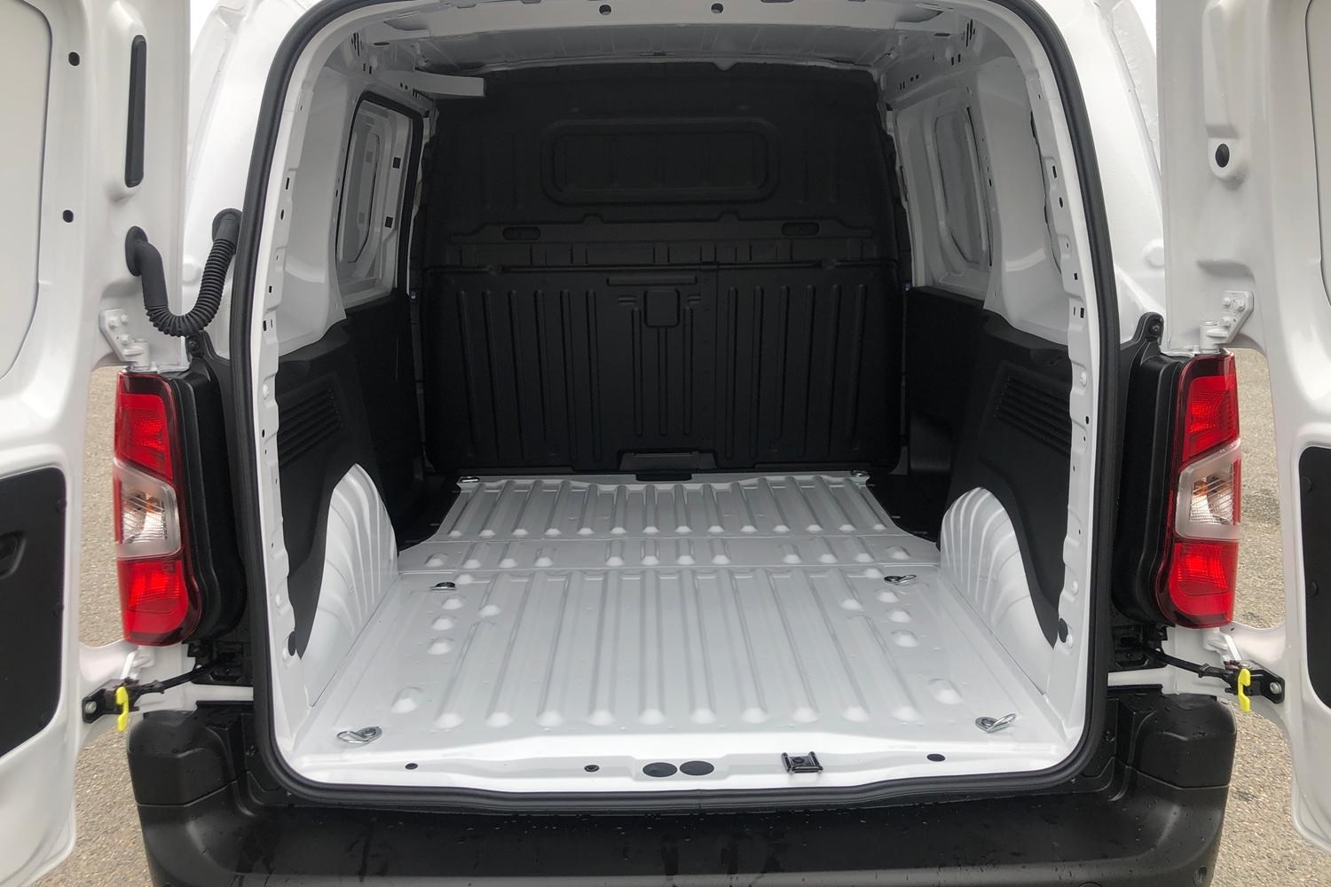 Vauxhall Combo Listing Image