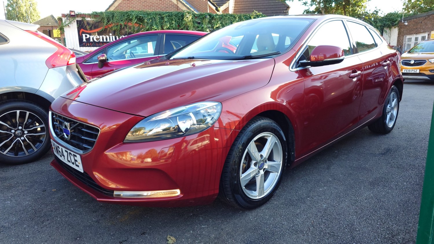 Volvo V40 Listing Image