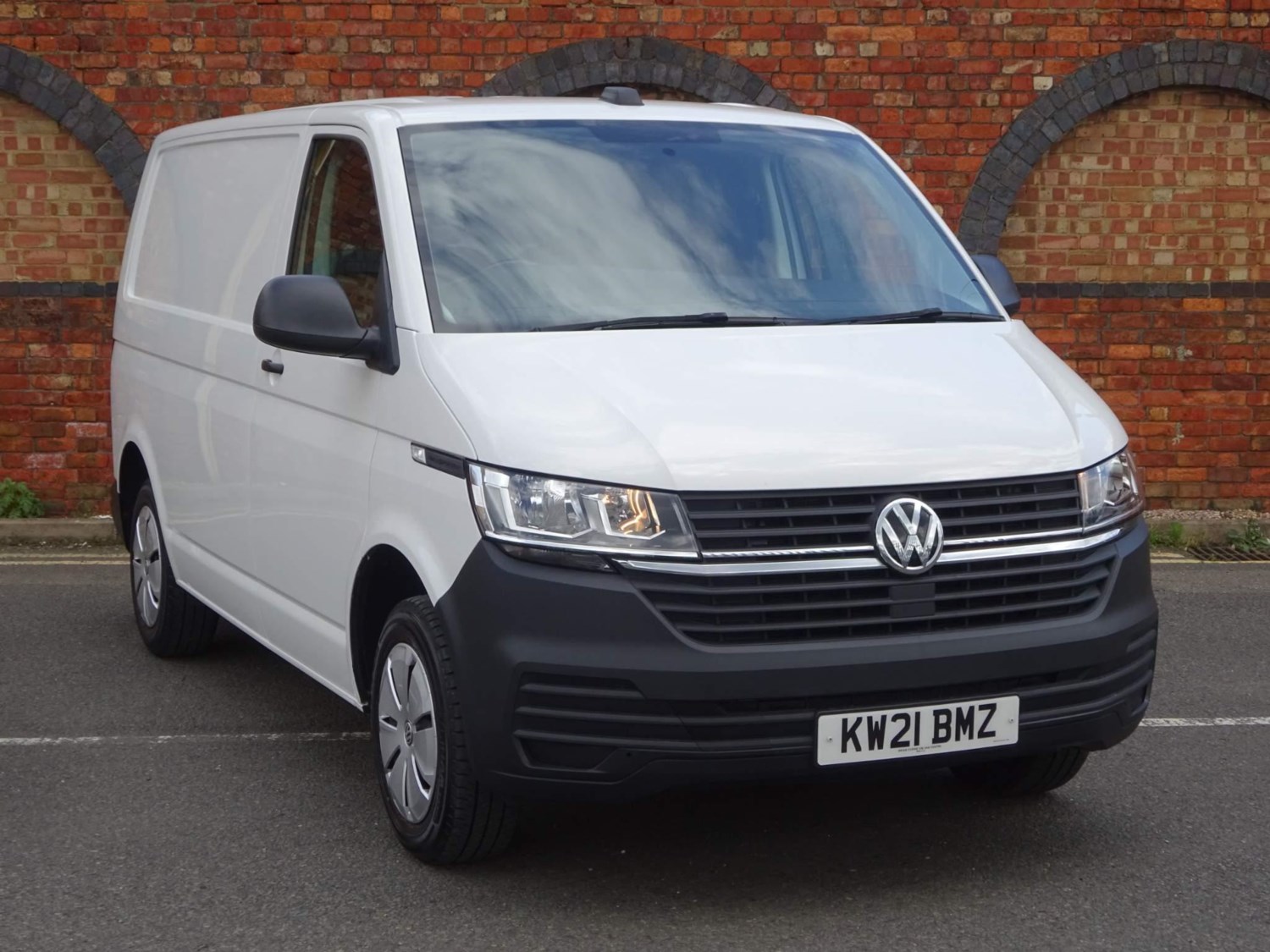 Volkswagen Transporter Listing Image