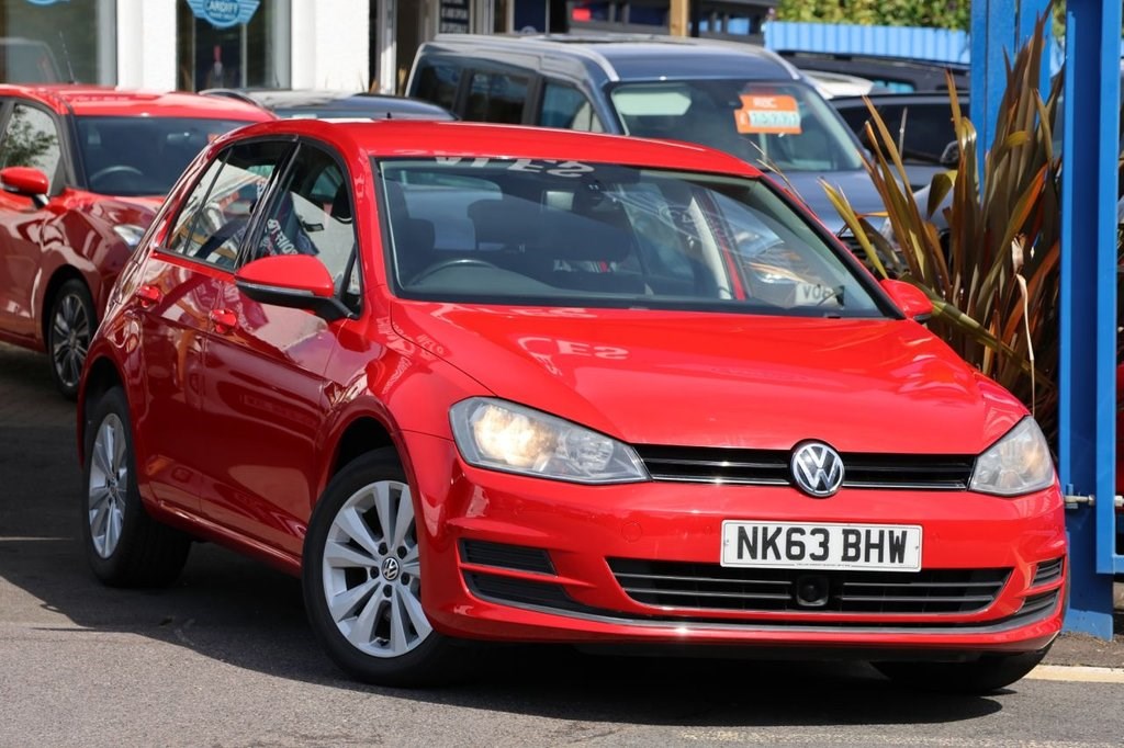 Volkswagen Golf Listing Image