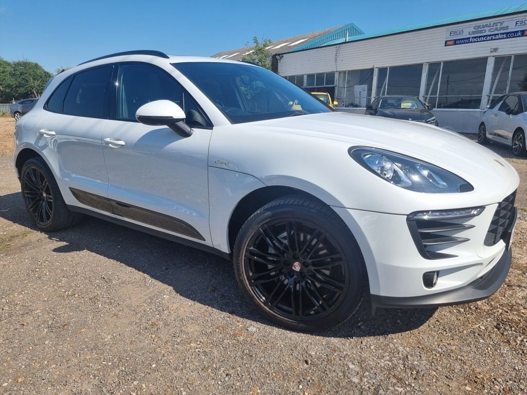 Porsche Macan Listing Image