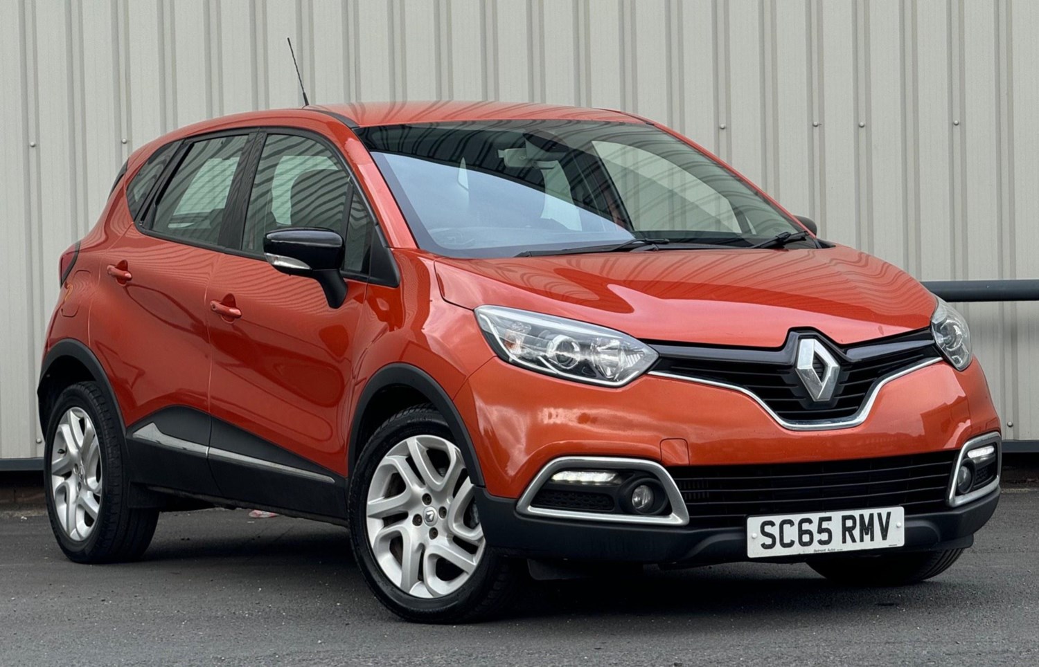 Renault Captur Listing Image