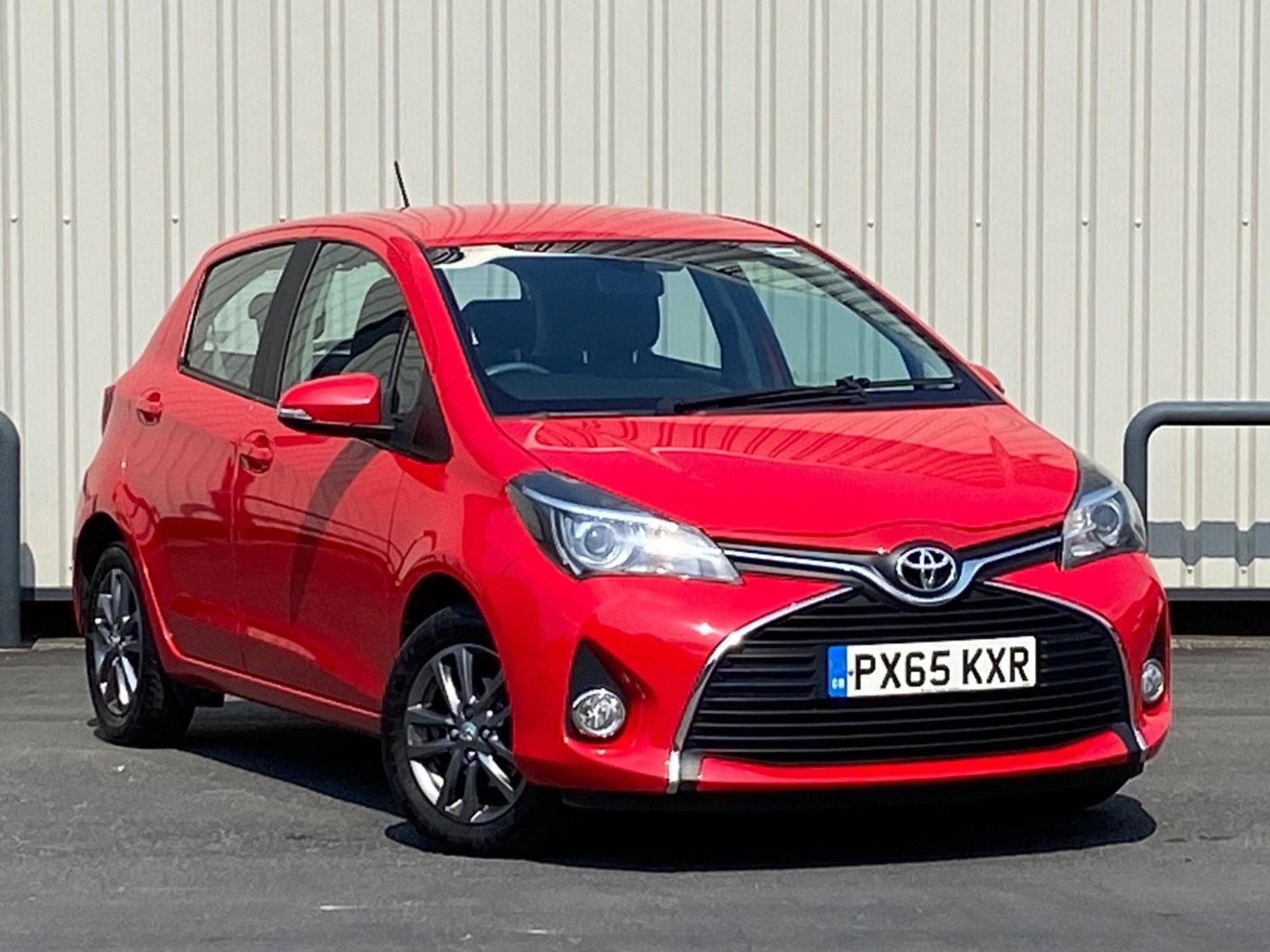 Toyota Yaris Listing Image