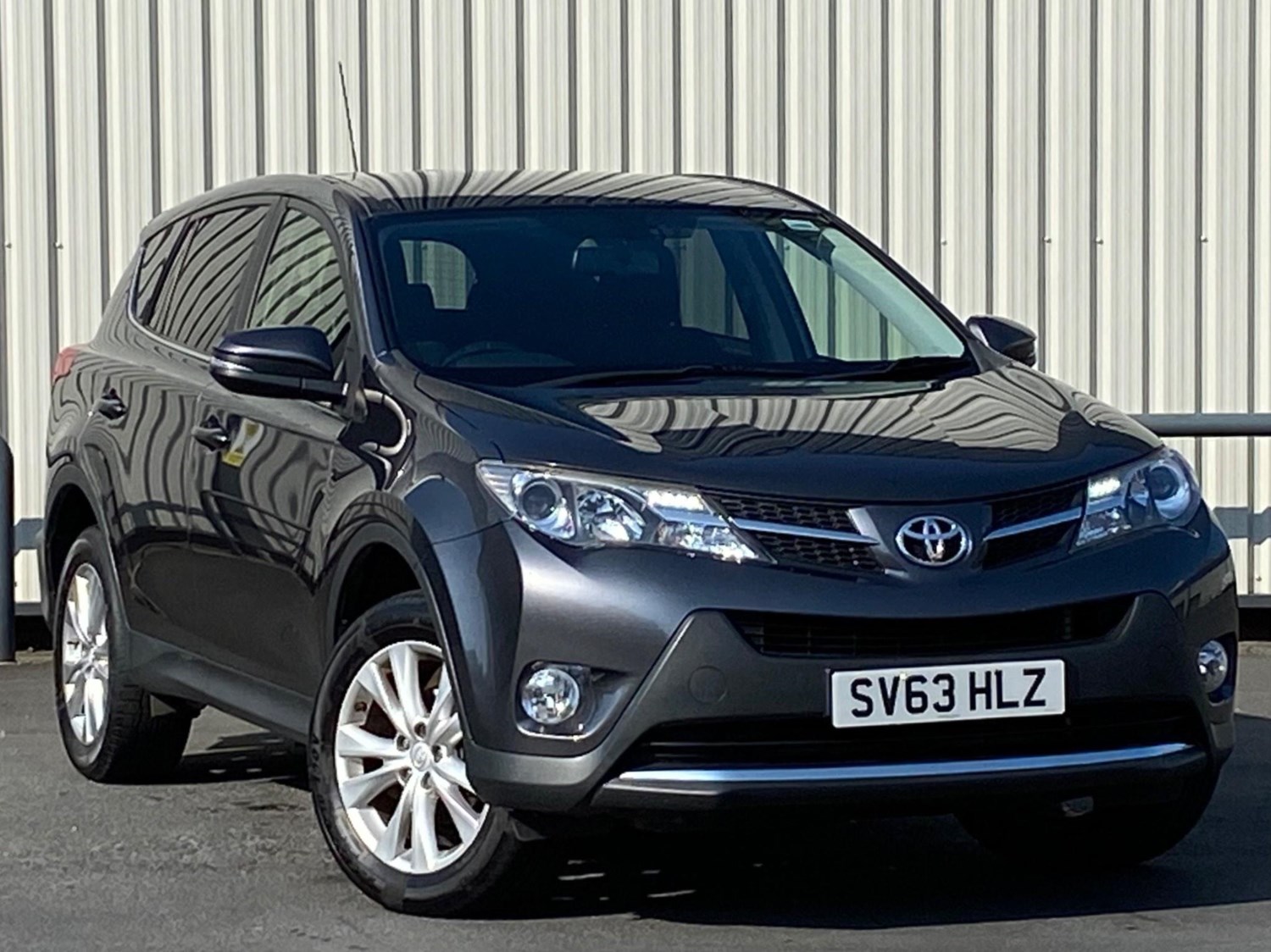 Toyota RAV4 Listing Image