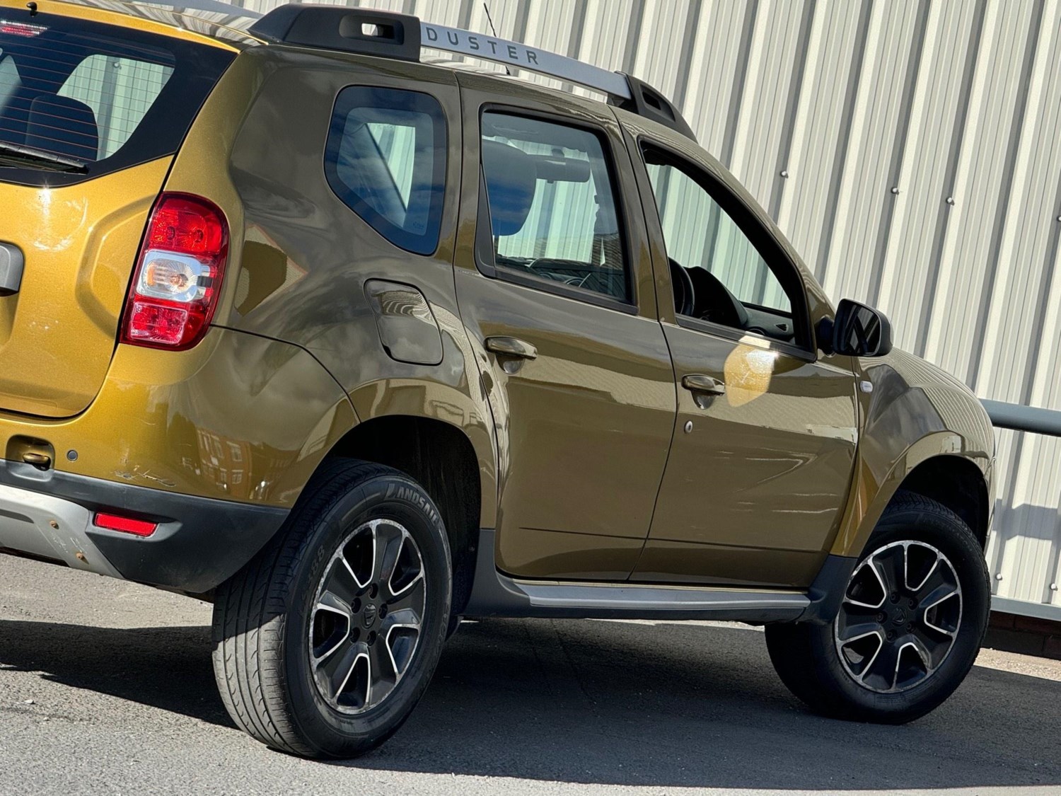 Dacia Duster Listing Image