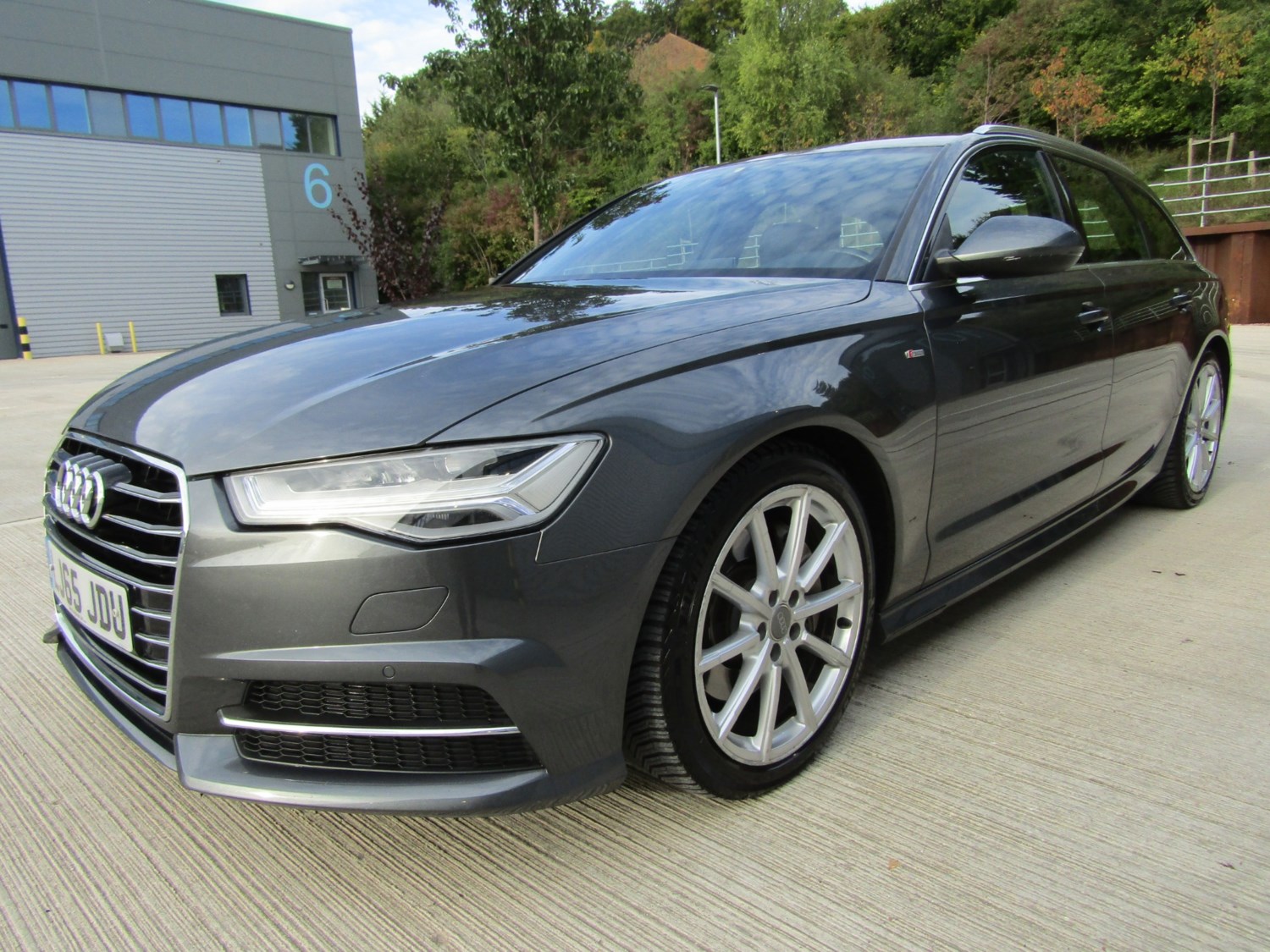 Audi A6 Avant Listing Image