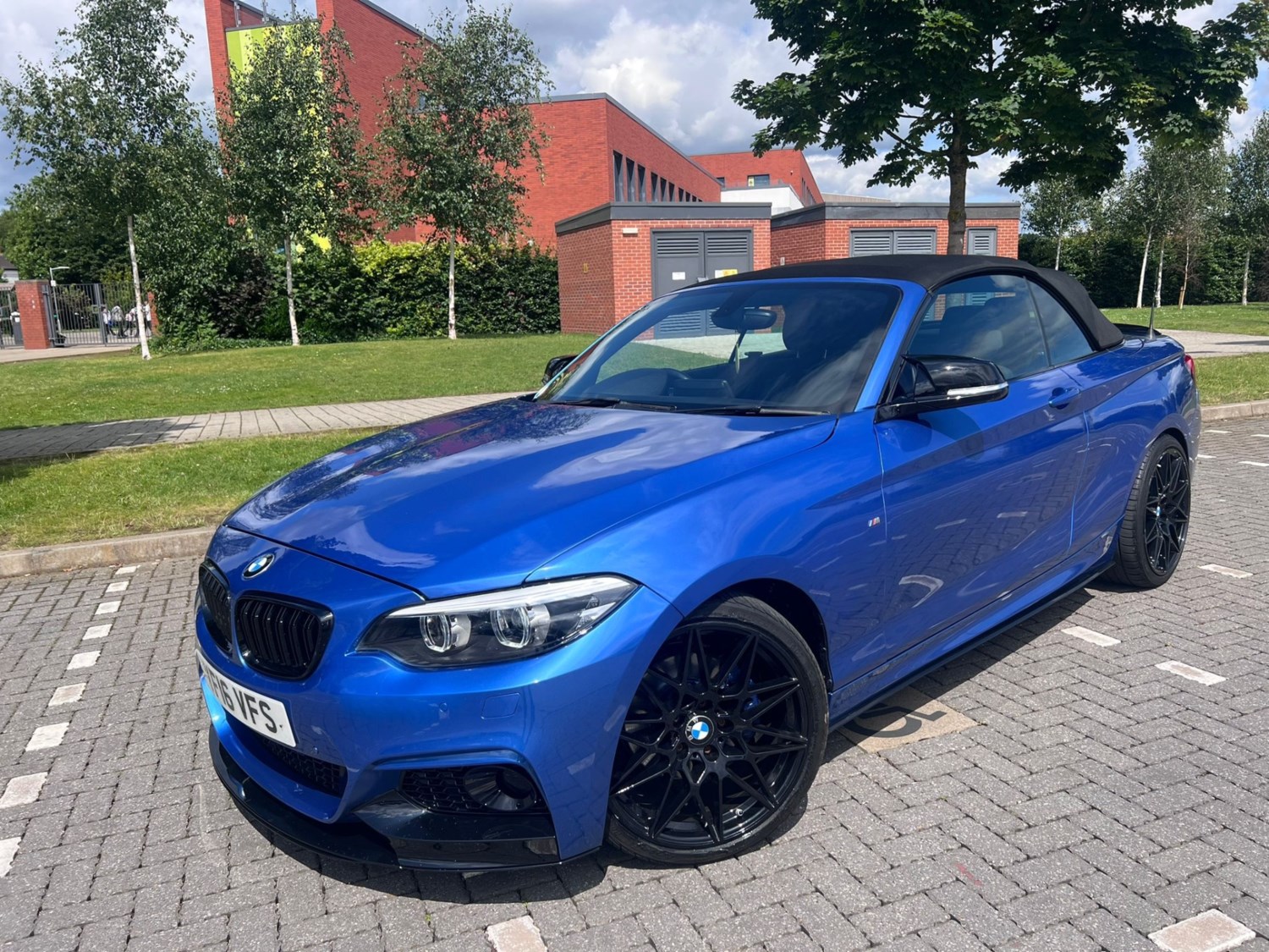 BMW 2 Series Listing Image