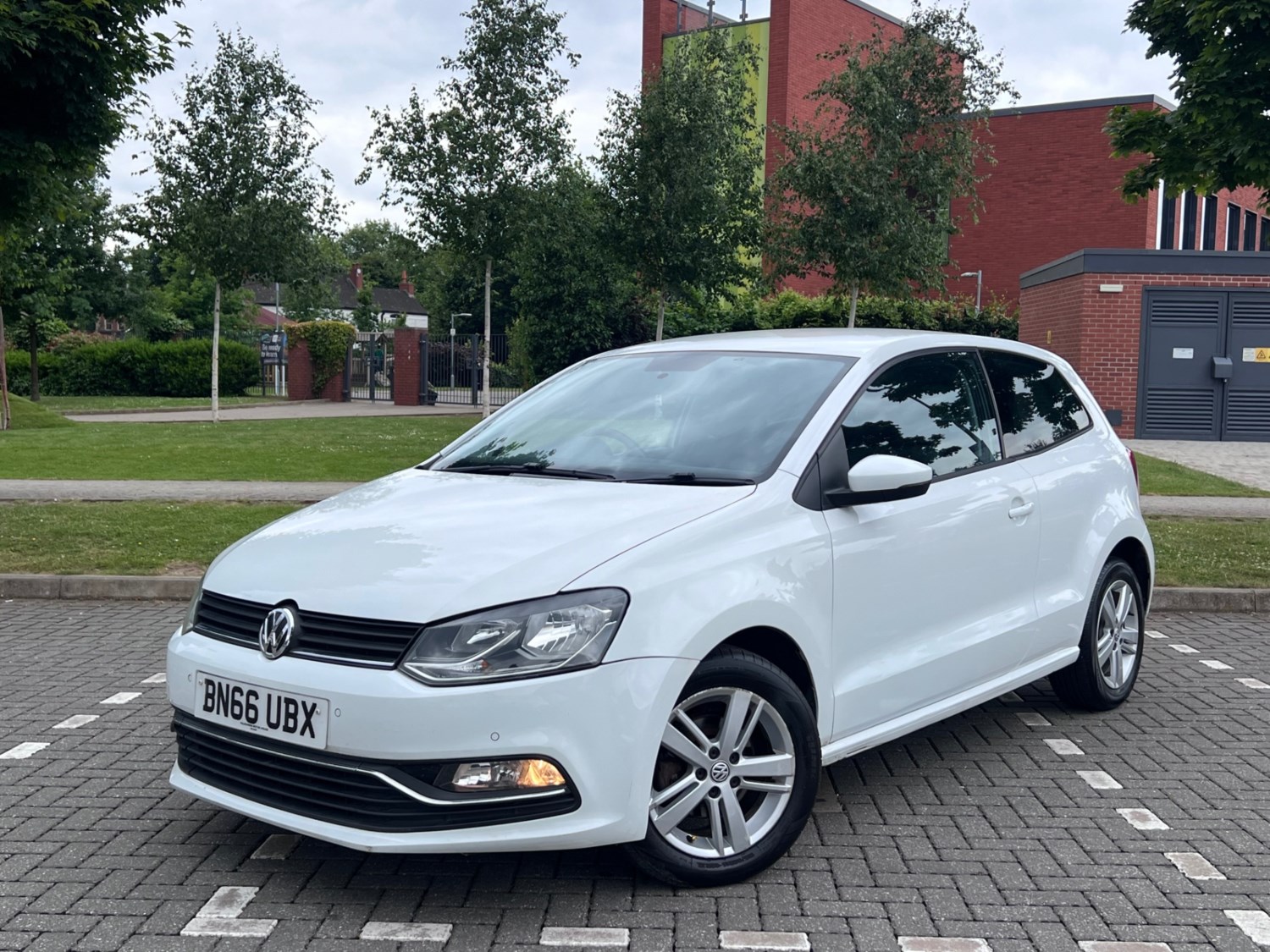 Volkswagen Polo Listing Image