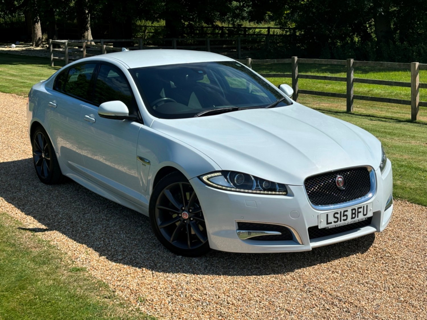 Jaguar XF Listing Image