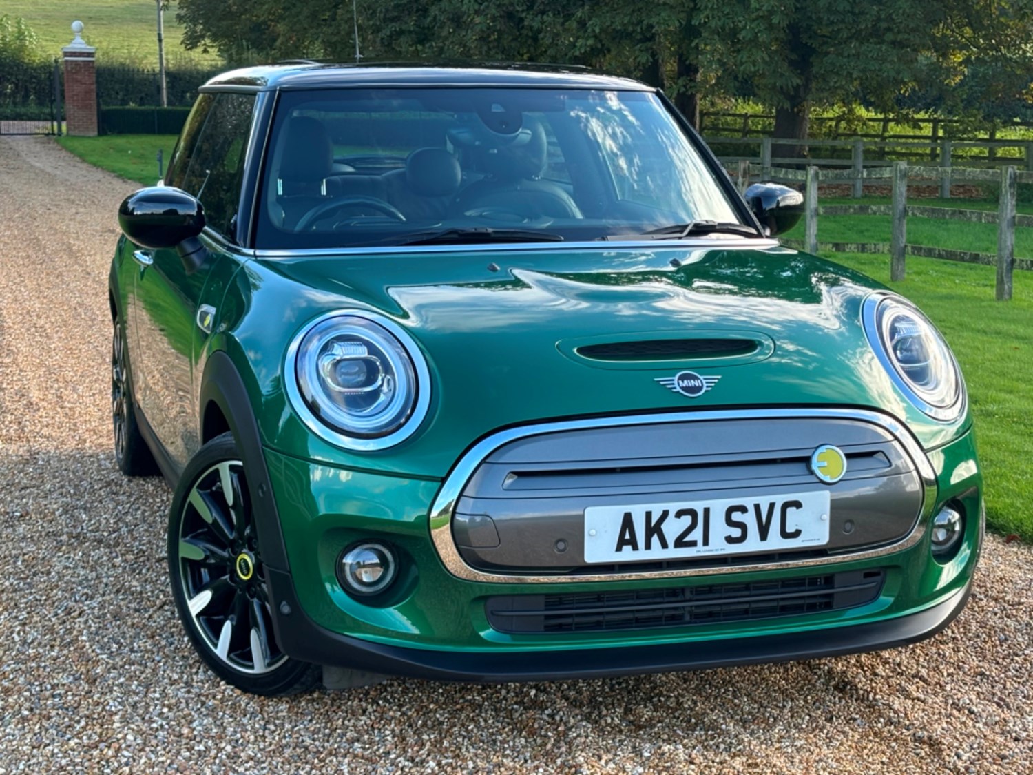 MINI Hatch Listing Image