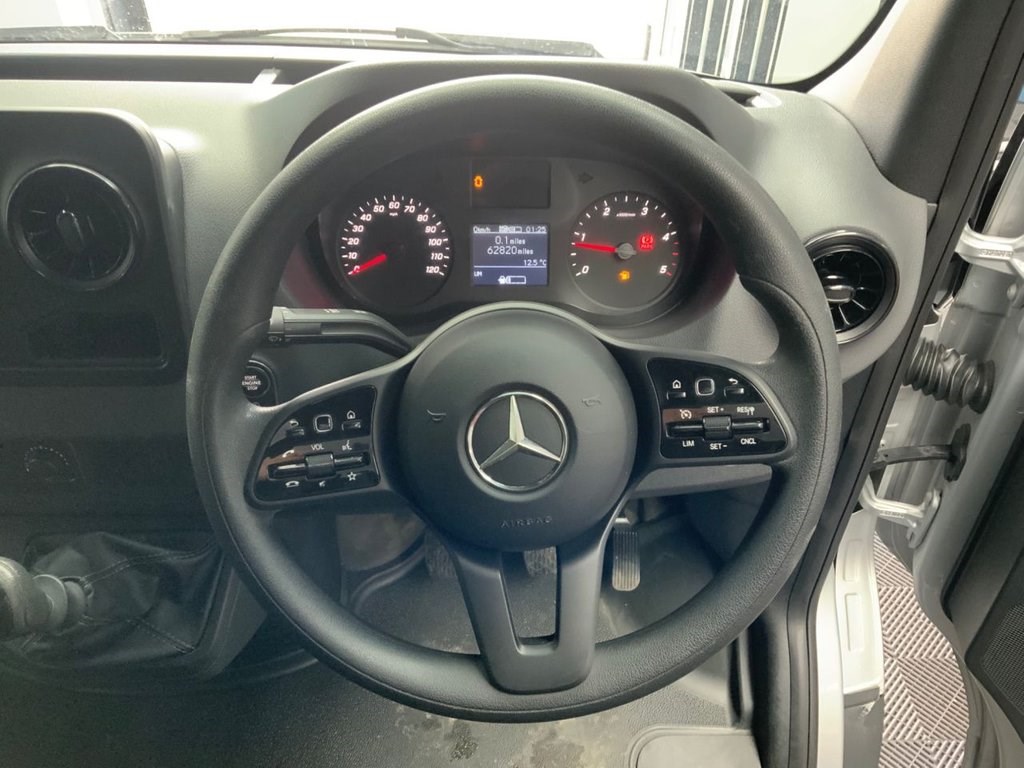 Mercedes-Benz Sprinter Listing Image