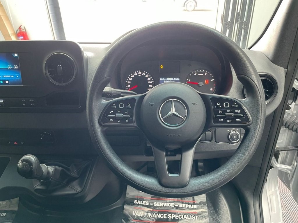 Mercedes-Benz Sprinter Listing Image