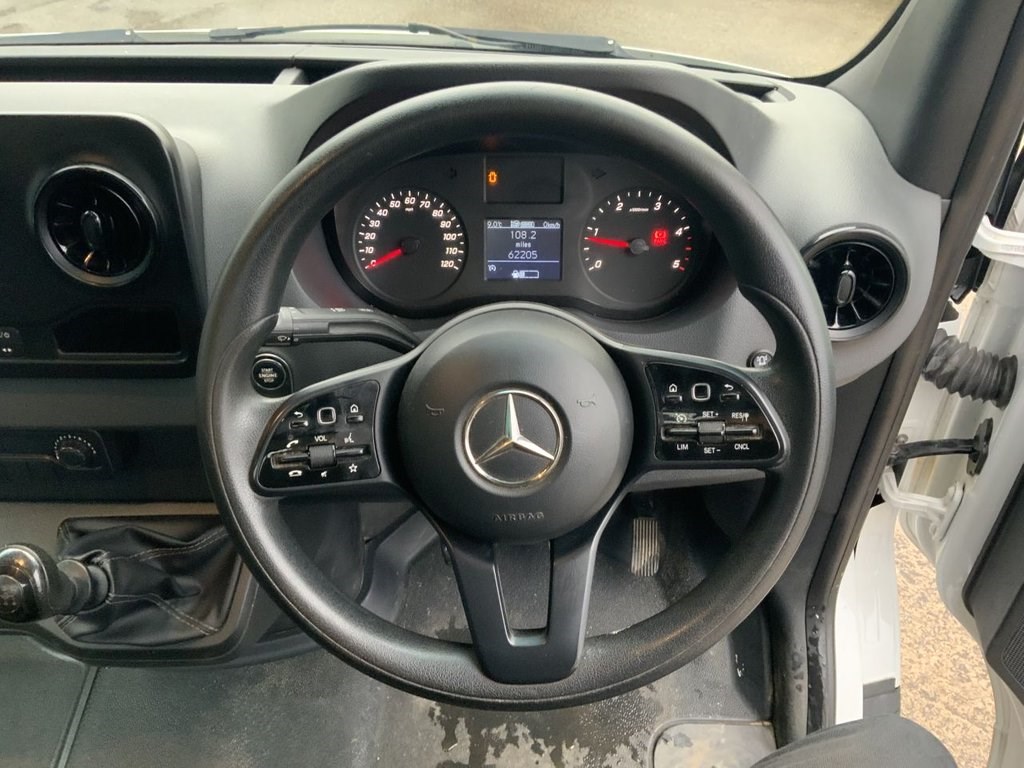 Mercedes-Benz Sprinter Listing Image