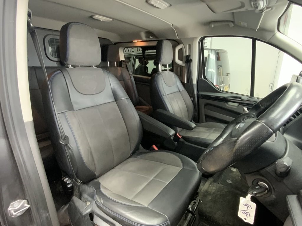 Ford Transit Custom Listing Image