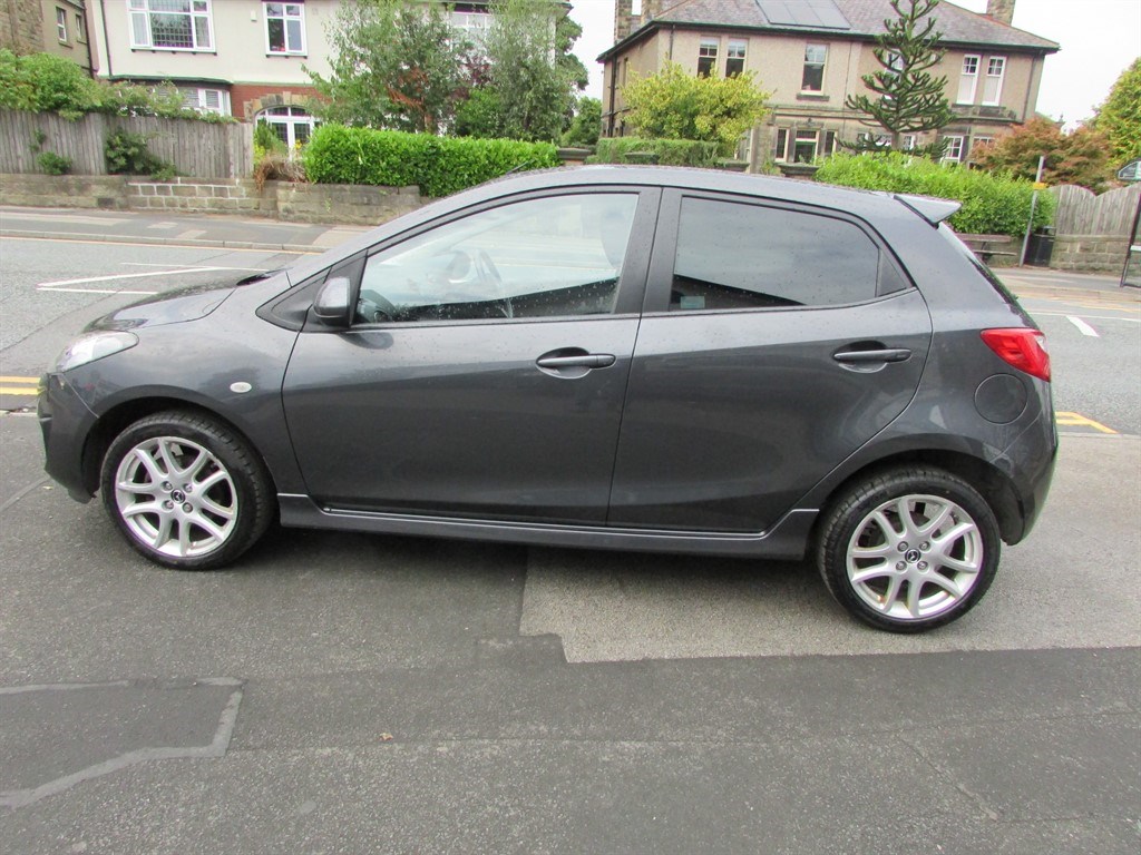 Mazda 2 Listing Image