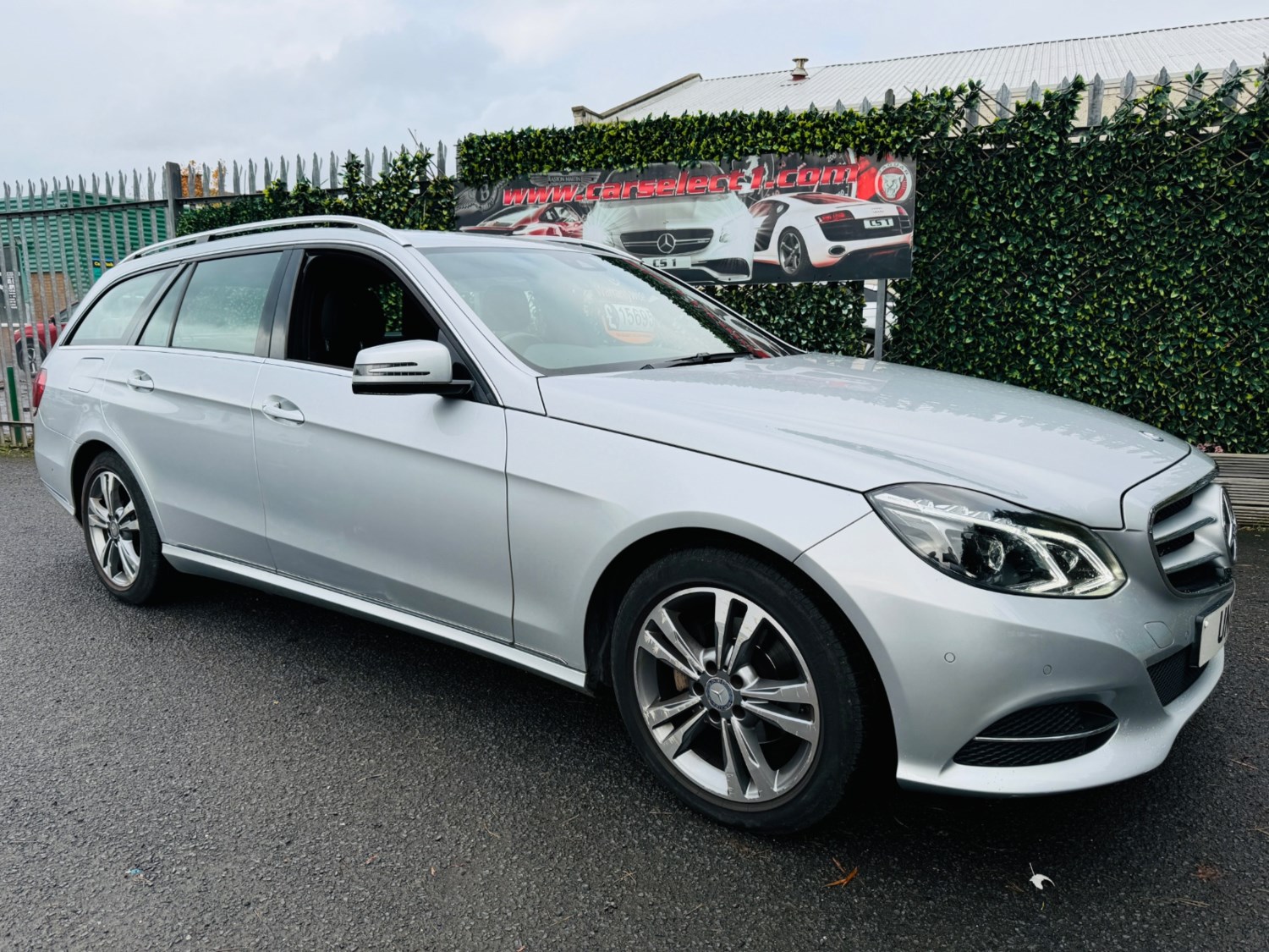 Mercedes-Benz E-Class Listing Image