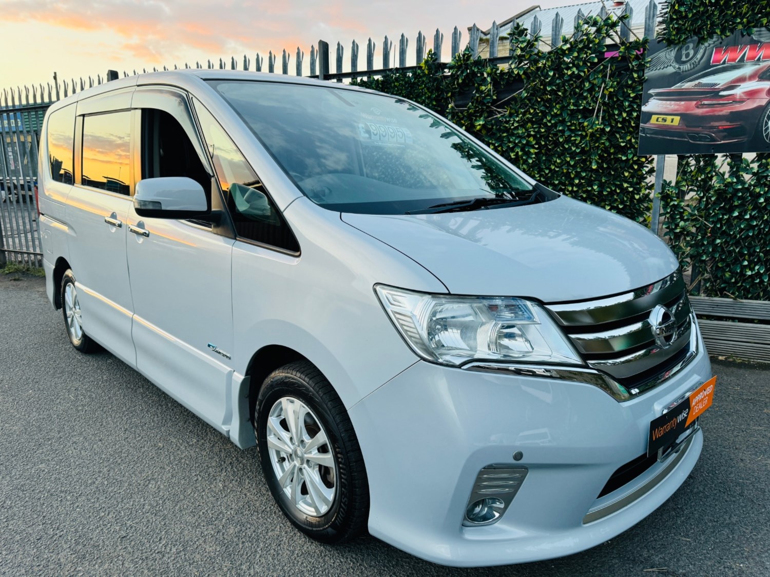 Nissan Serena Listing Image