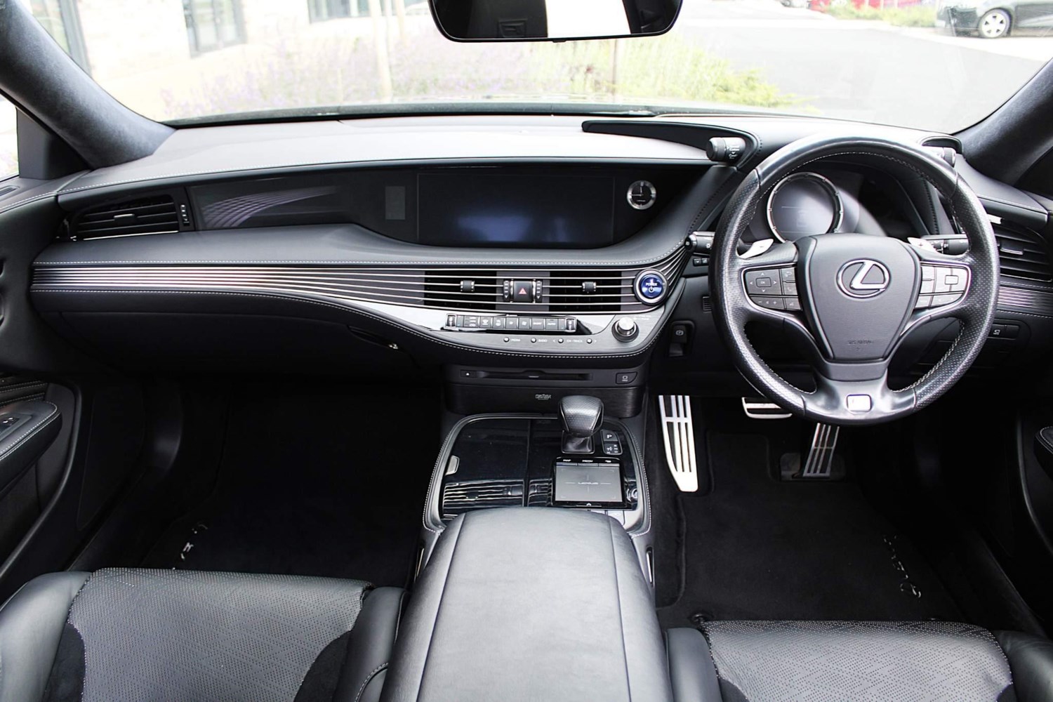 Lexus LS Listing Image