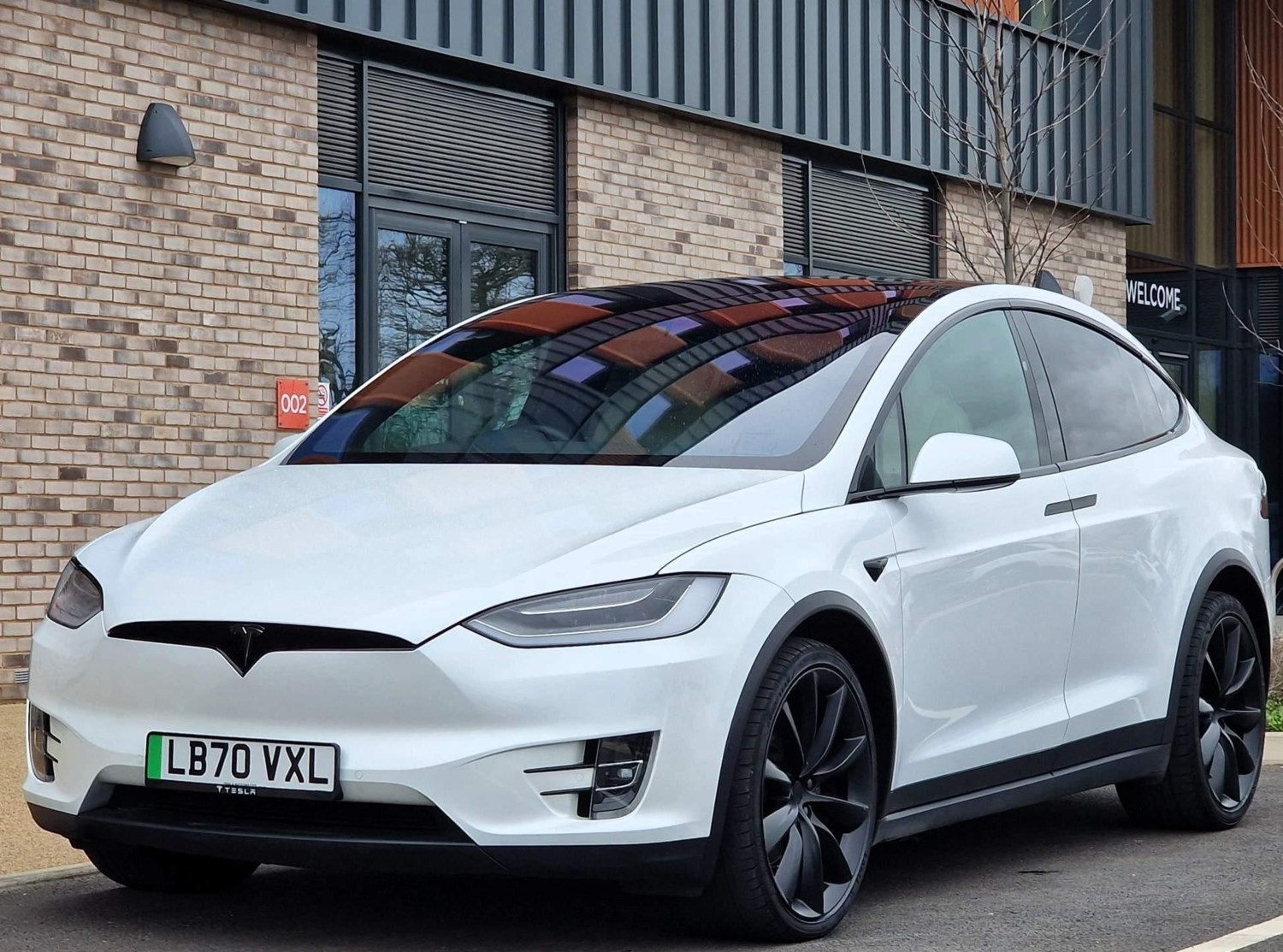 Tesla Model X Listing Image