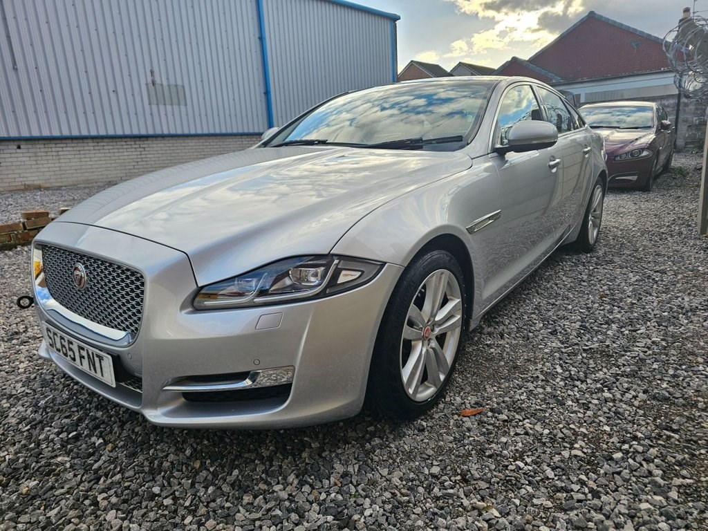 Jaguar XJ Listing Image