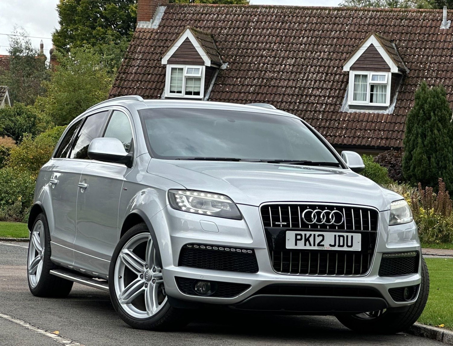 Audi Q7 Listing Image