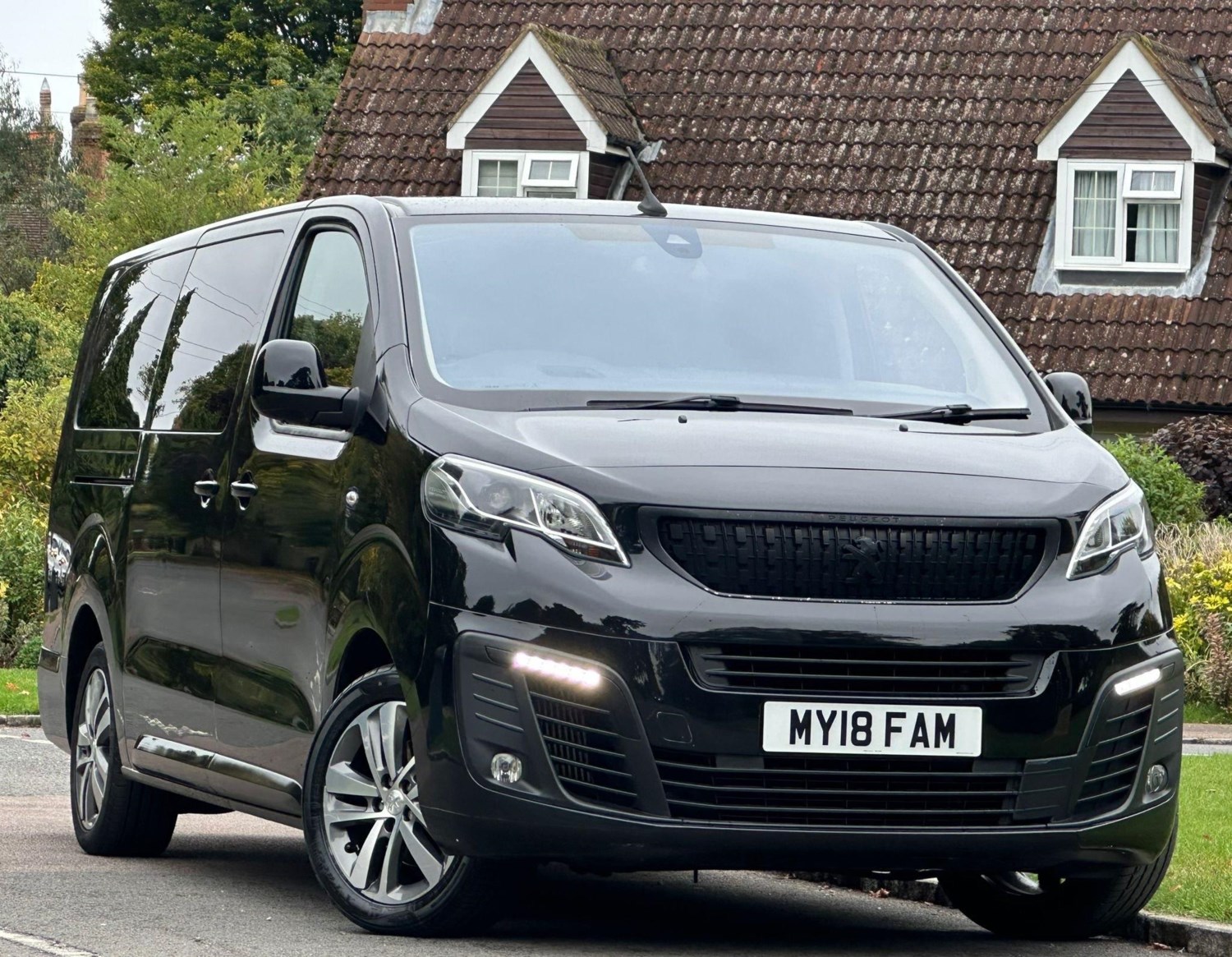 Peugeot Traveller Listing Image