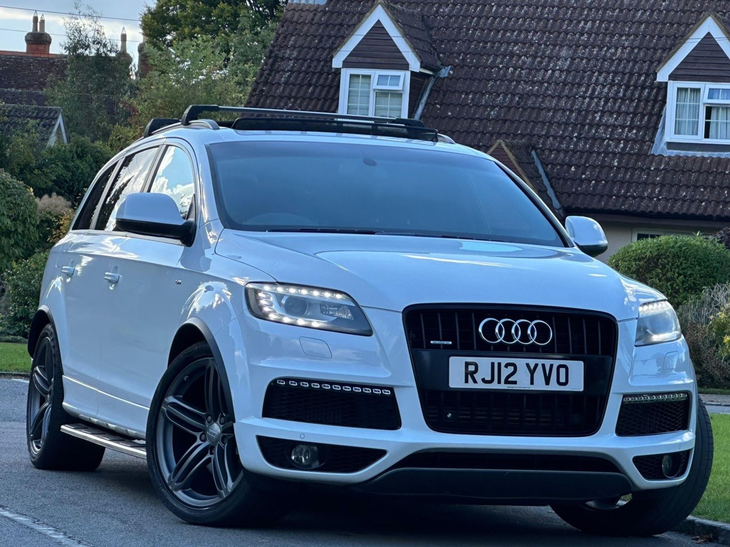 Audi Q7 Listing Image