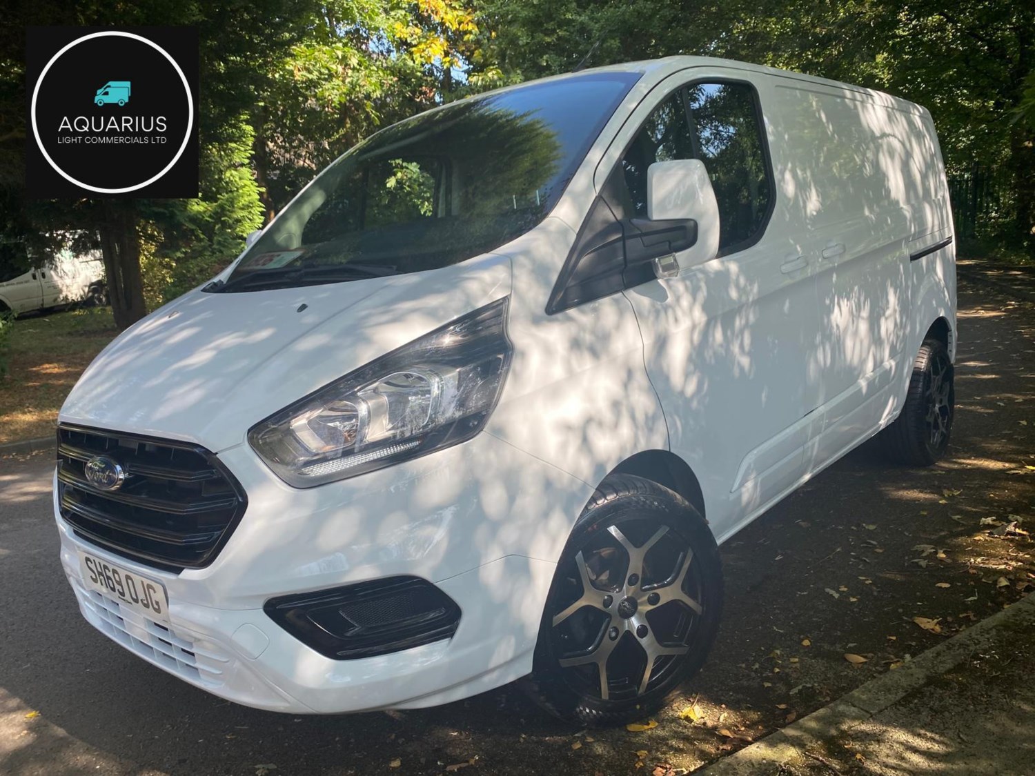 Ford Transit Custom Listing Image