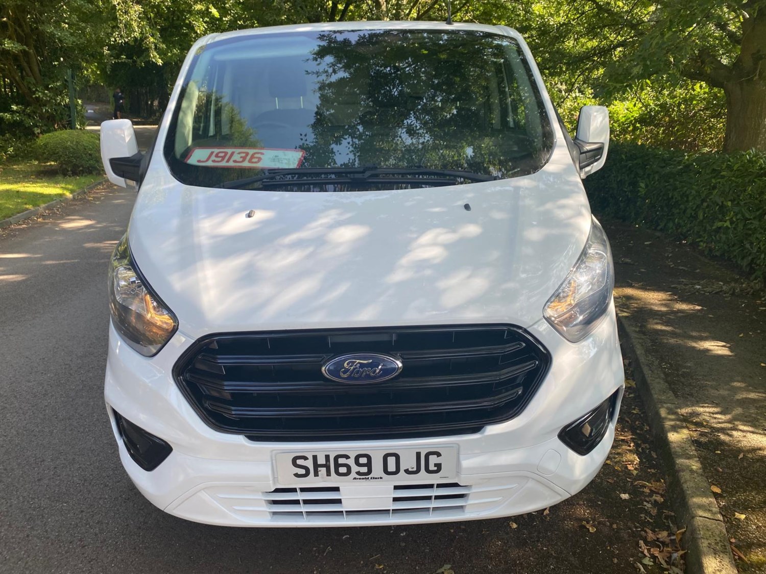 Ford Transit Custom Listing Image