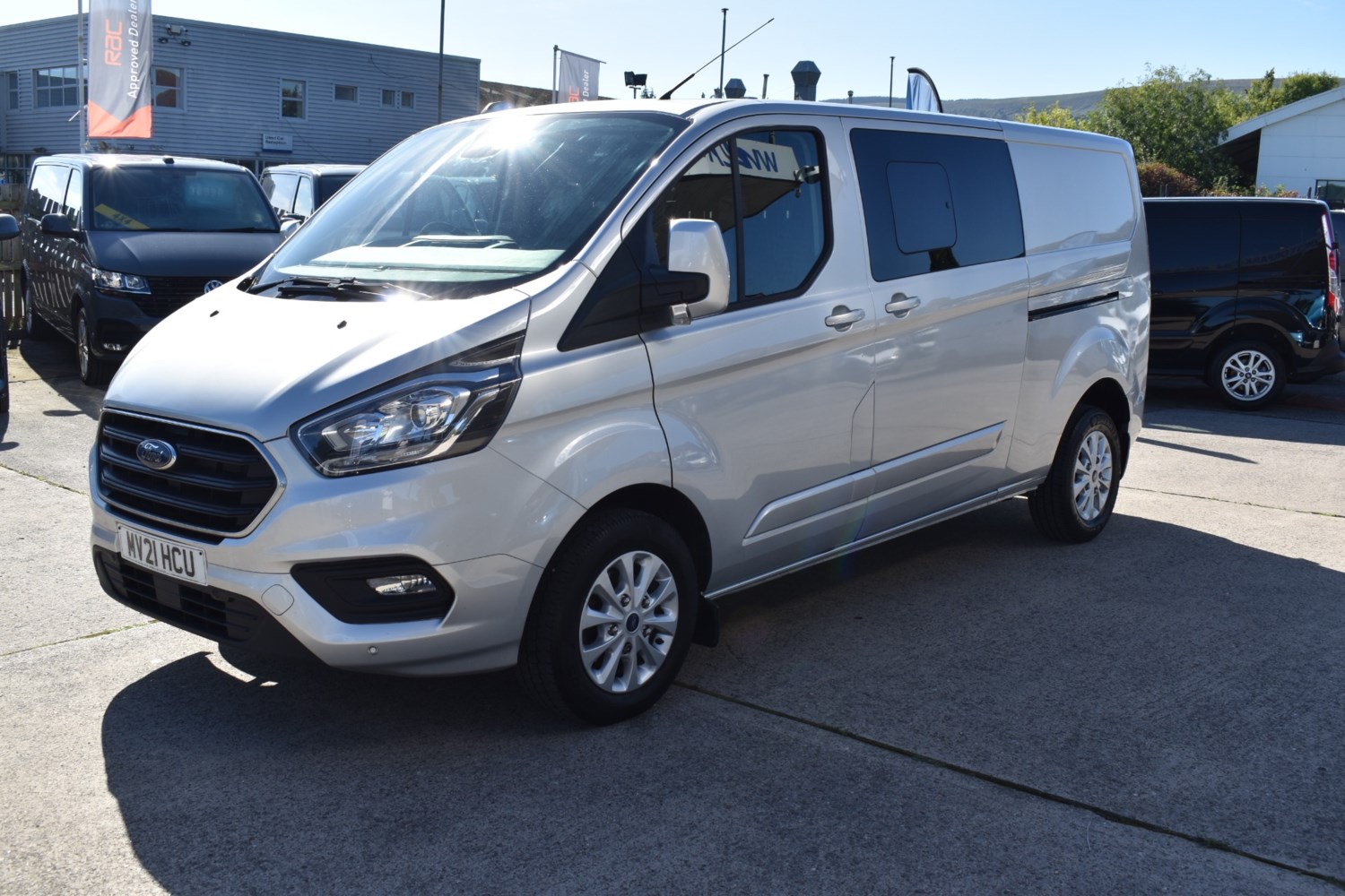 Ford Transit Custom Listing Image