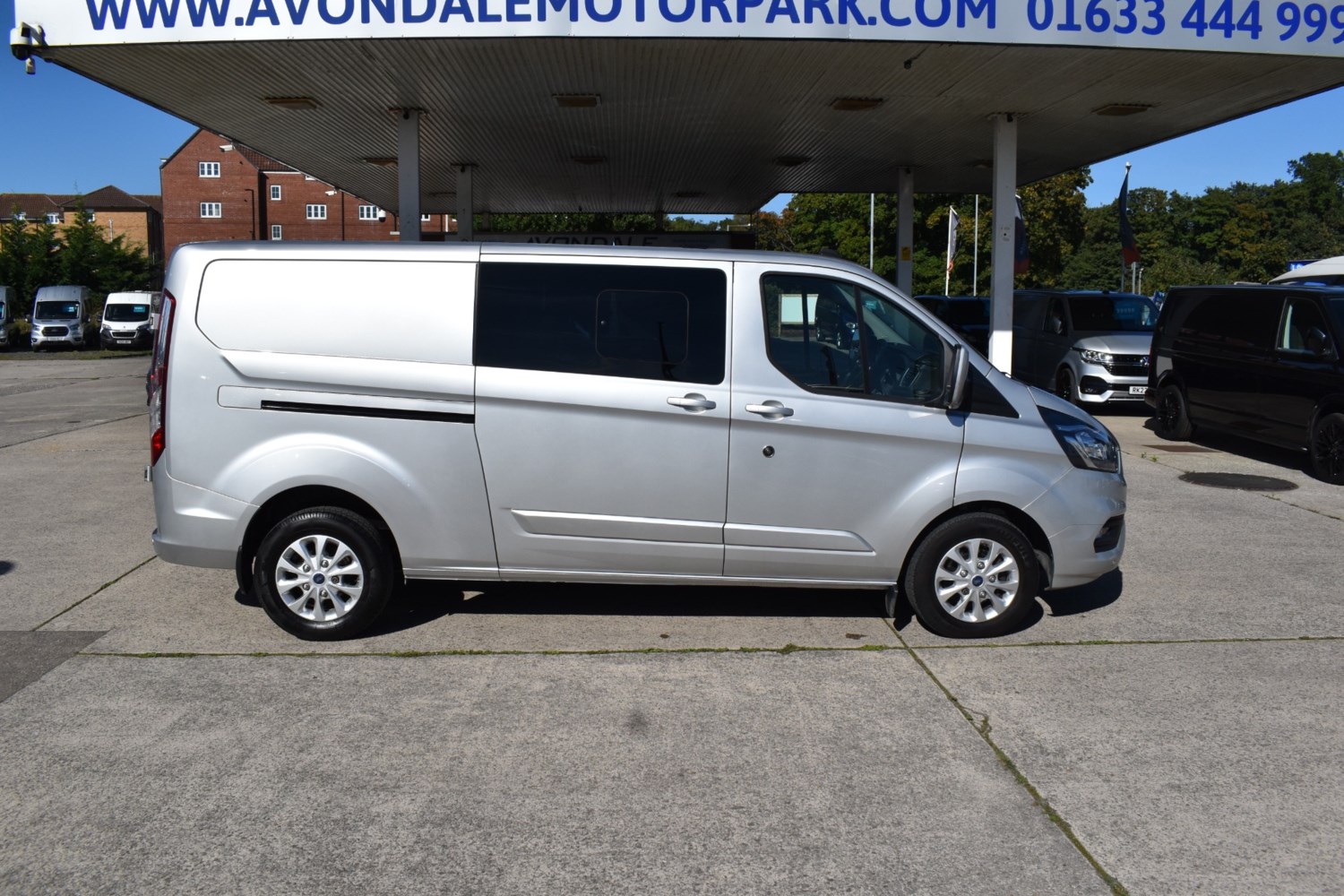 Ford Transit Custom Listing Image