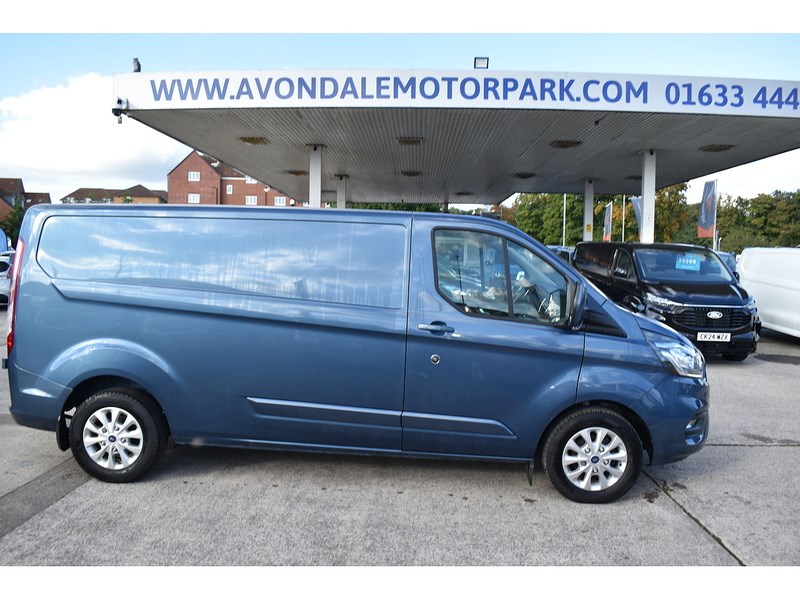 Ford Transit Custom Listing Image